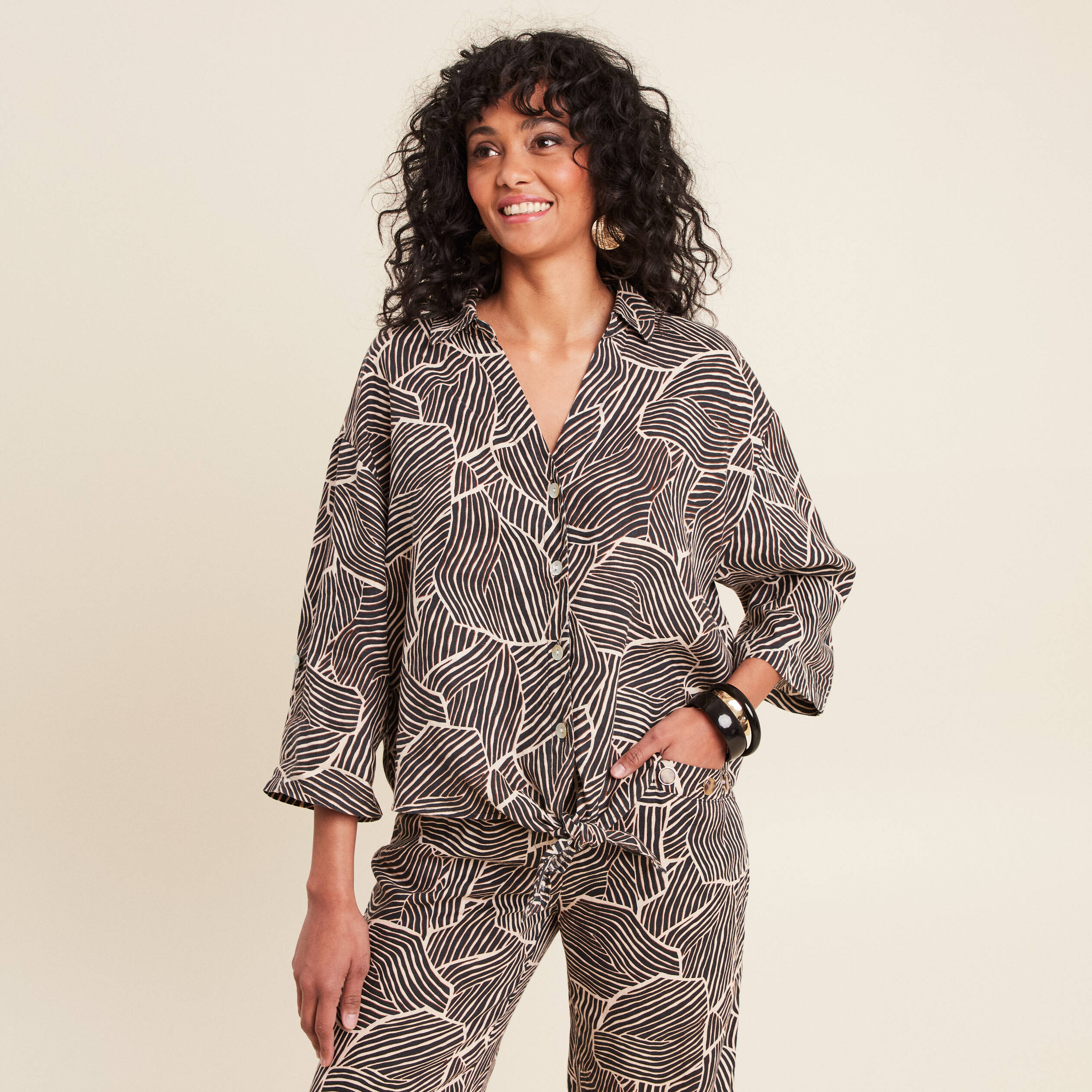 Chemise manches 3/4 nouée noir femme