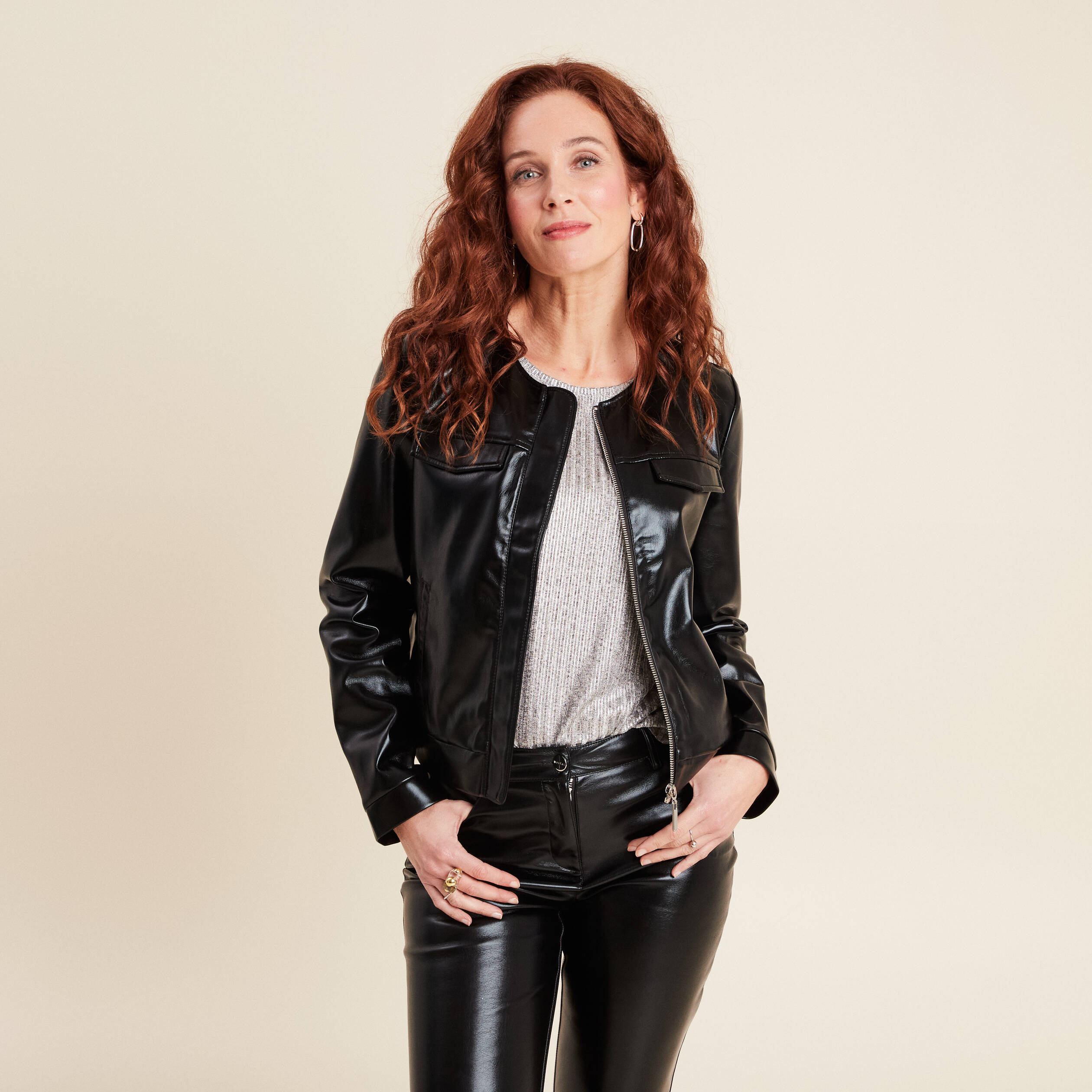 Blouson ajusté simili cuir noir femme