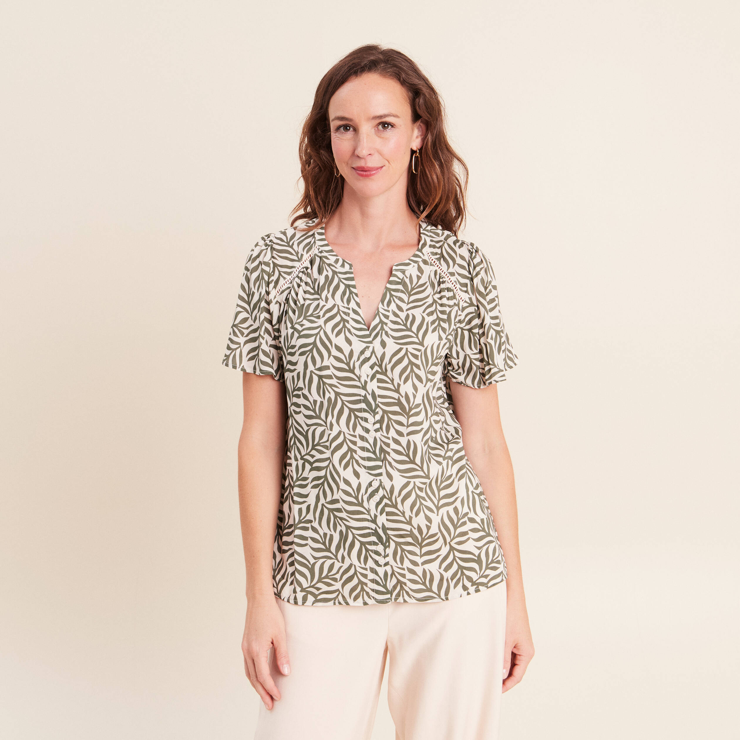 Blouse col v manches courtes fluide vert femme