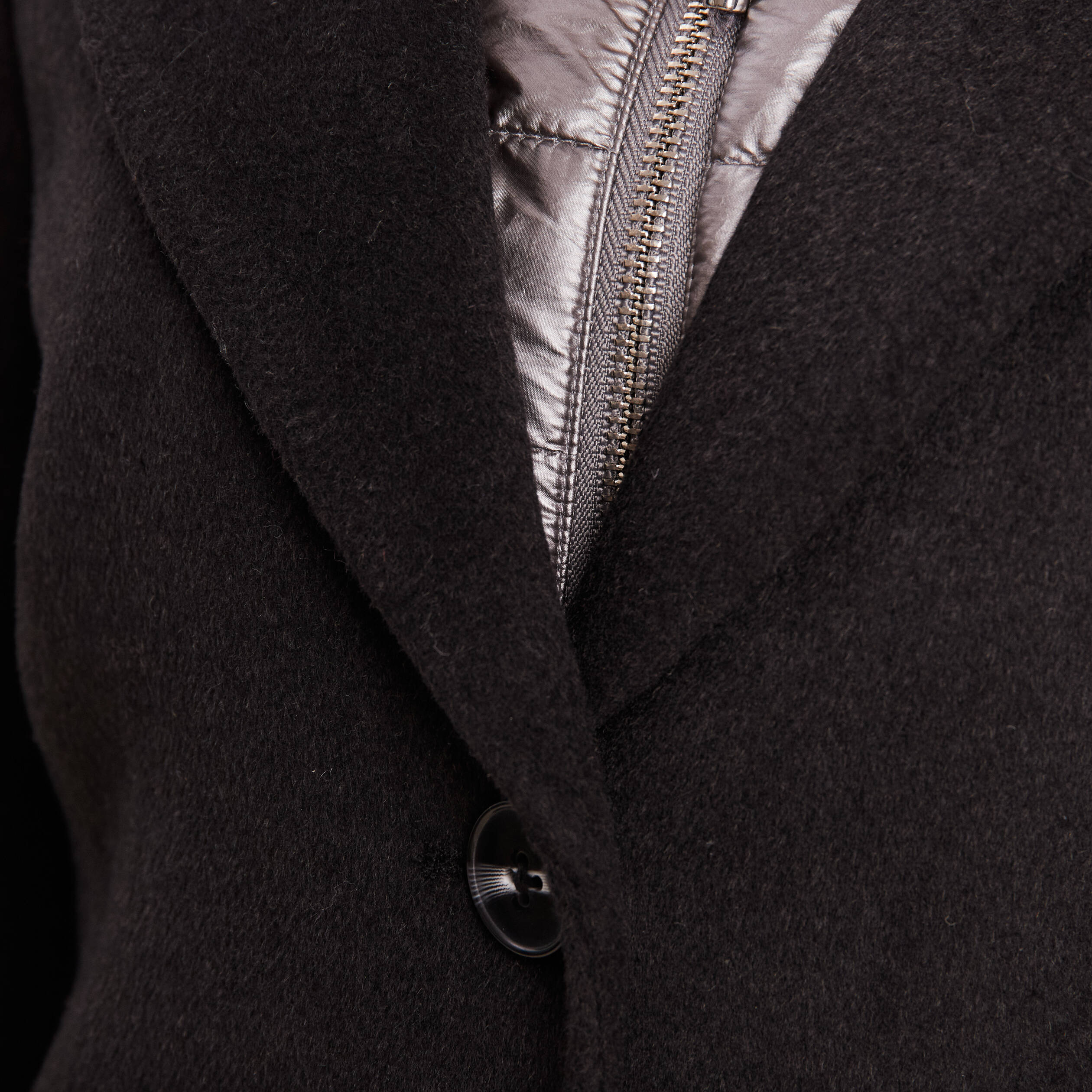 Manteau droit à capuche noir femme