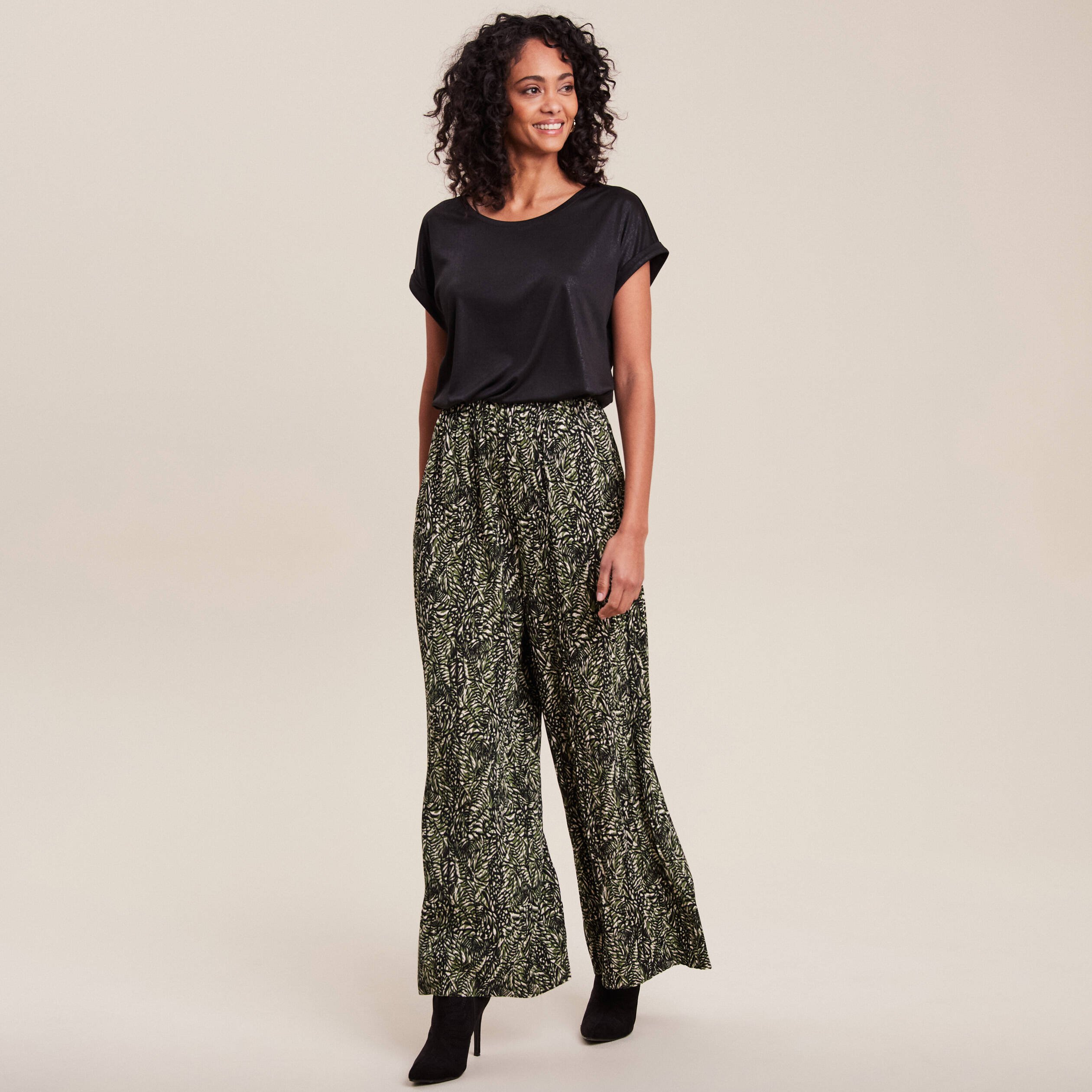 Pantalon large plissé 7/8ème noir femme