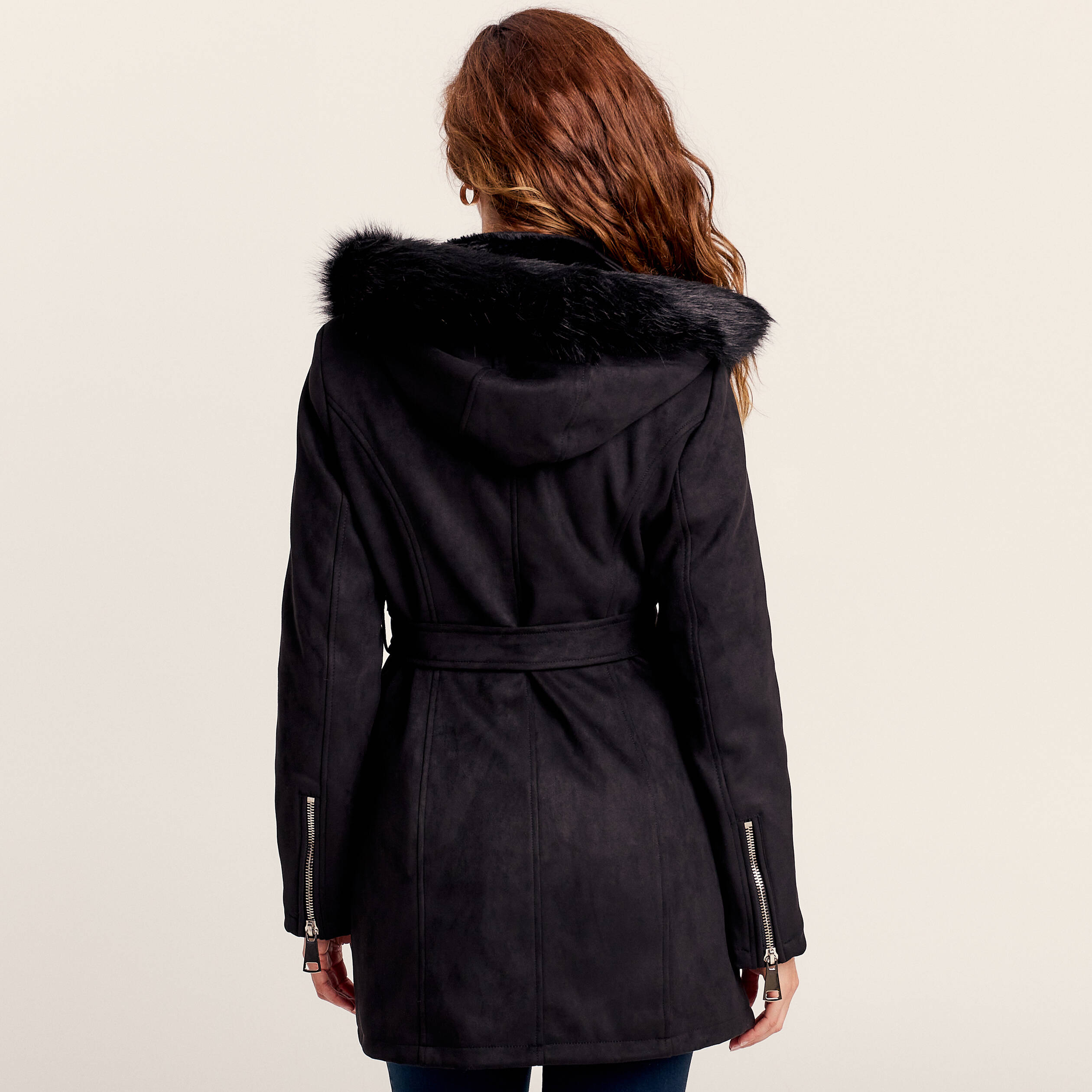 Manteau cintré zippé avec clous noir femme