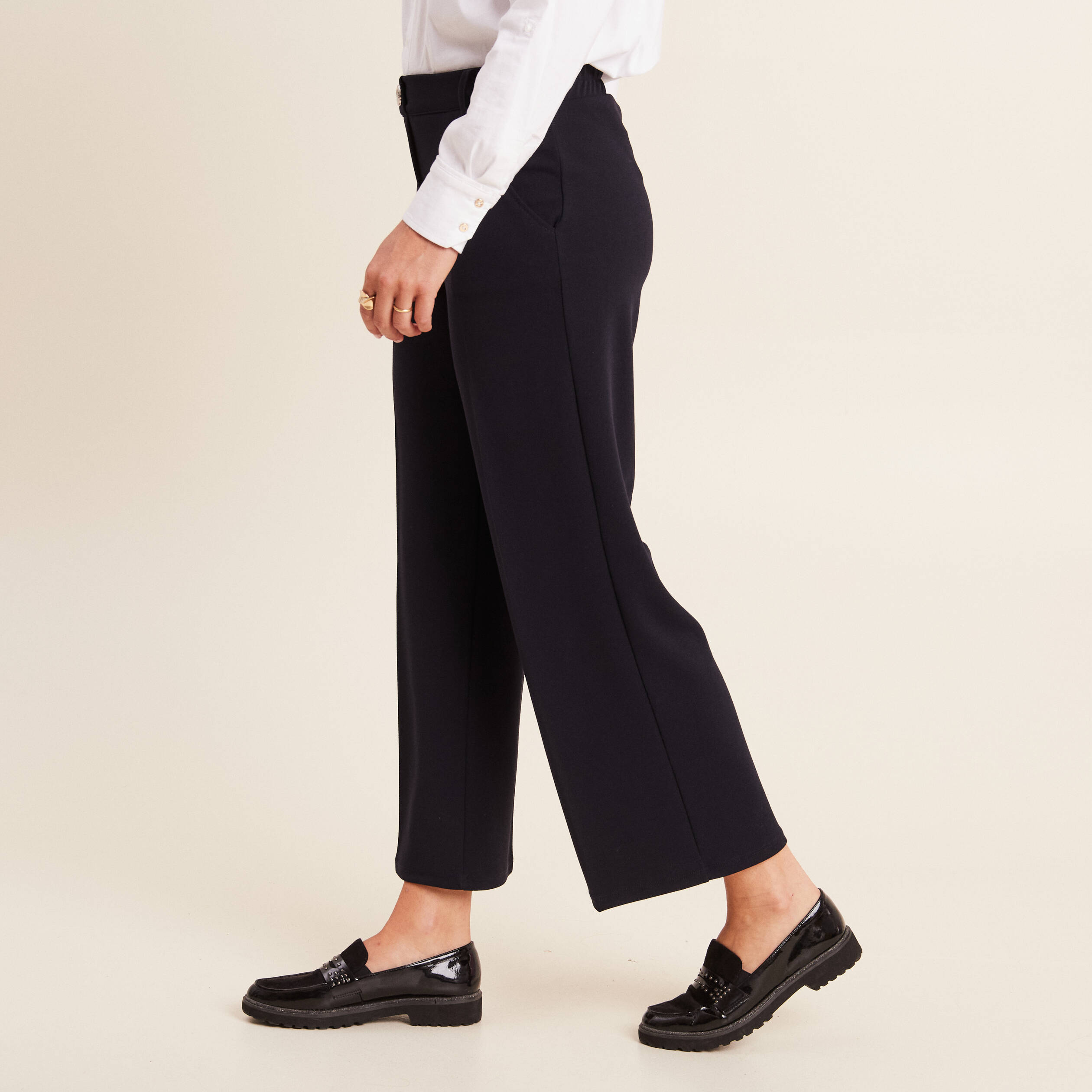 Pantalon coupe large &agrave; pinces bleu fonc&eacute; femme