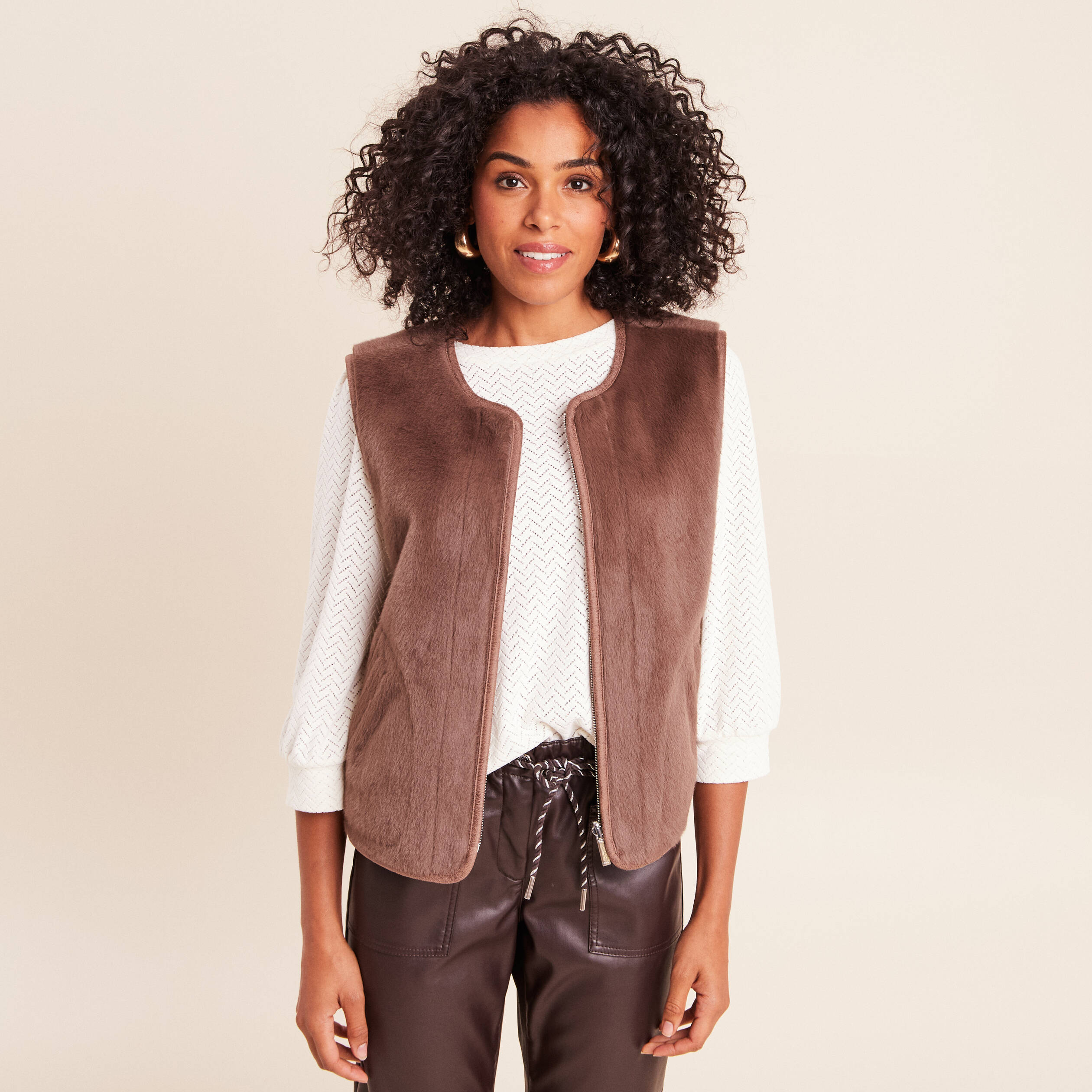 Veste sans manches sans col marron fonc&eacute; marron femme