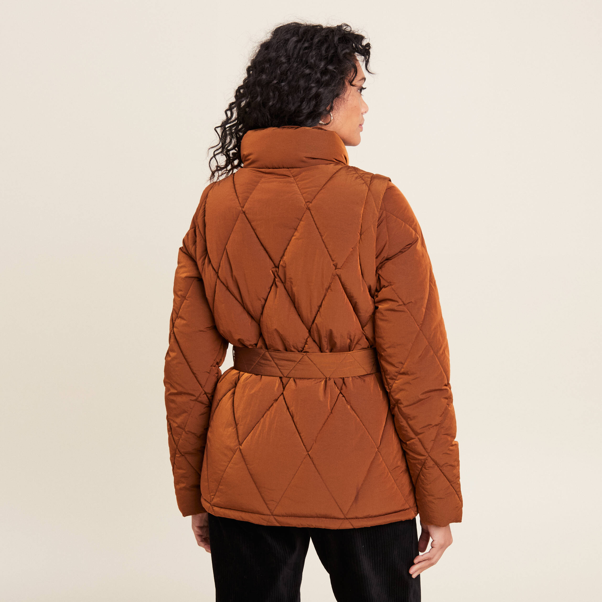 Doudoune déperlante cintrée ceinturée marron femme