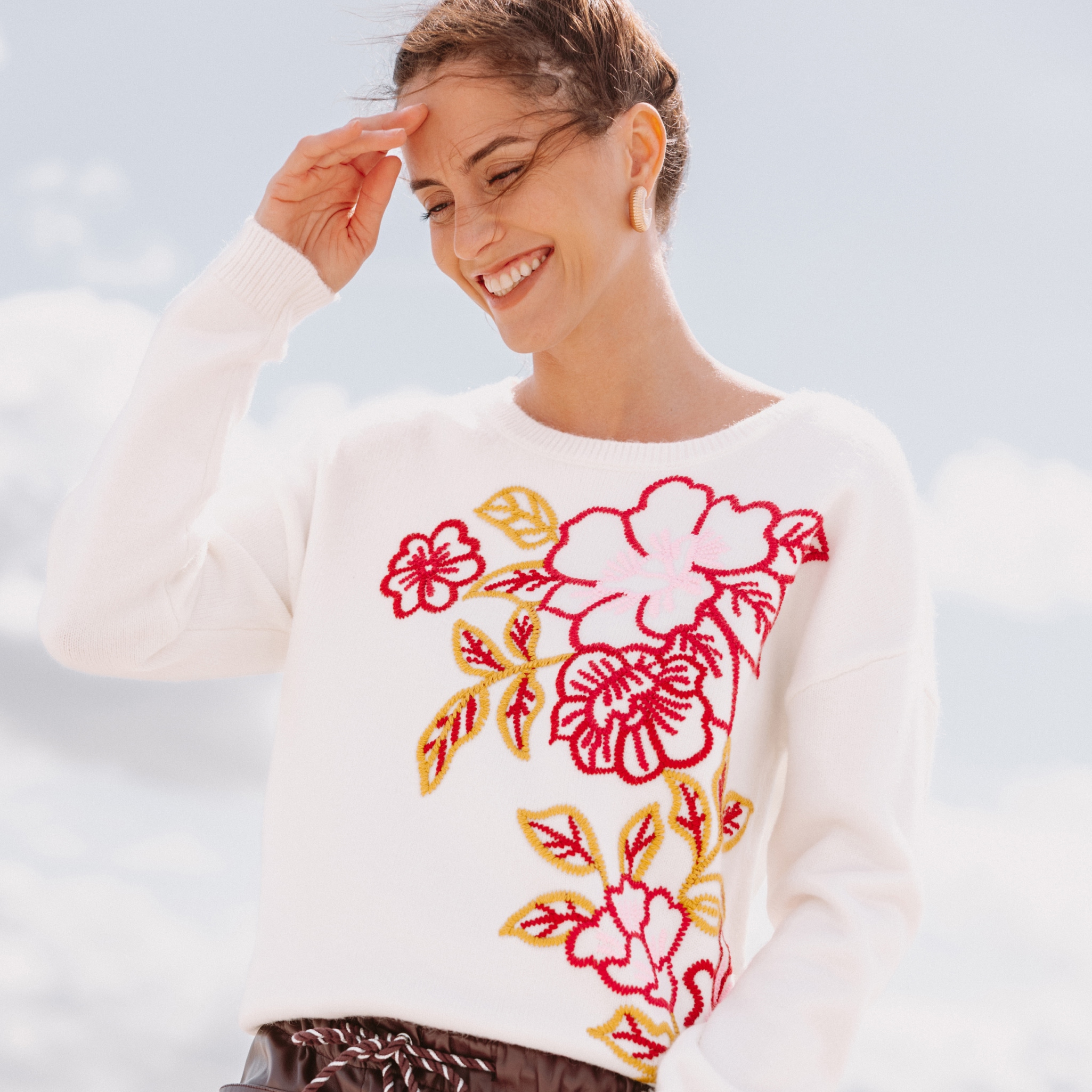 Pull brodé col rond manches longues rose framboise femme Bréal