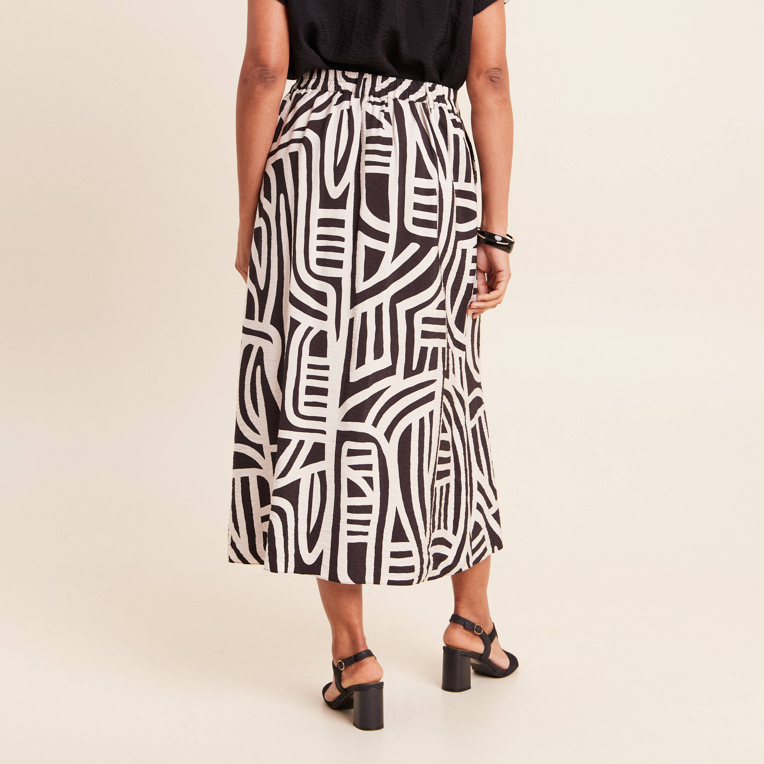 Jupe Midi Noire Femme Next – Taille 10 – Coupe Évasée – État Parfait