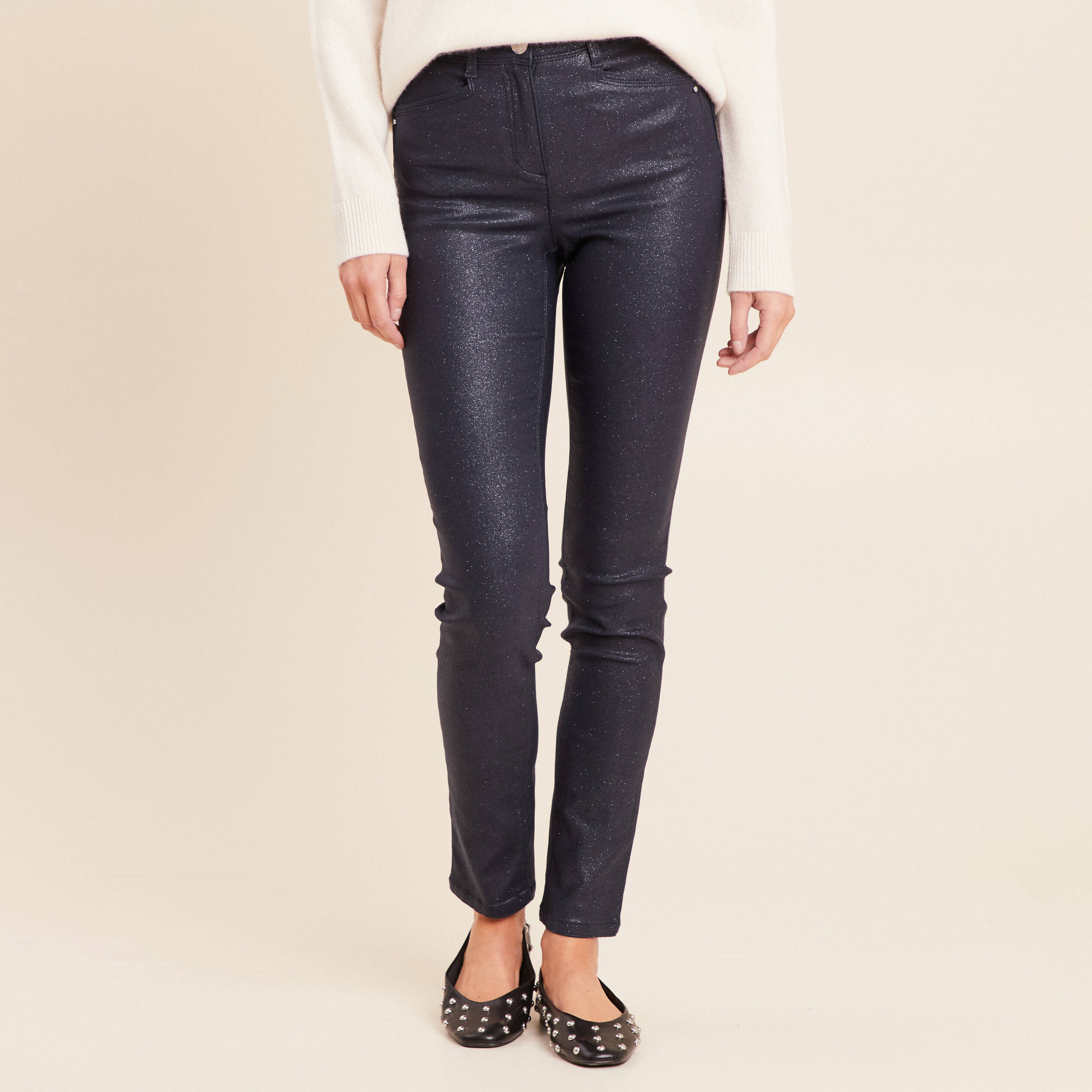 Pantalon iris&eacute; en similicuir bleu fonc&eacute; femme