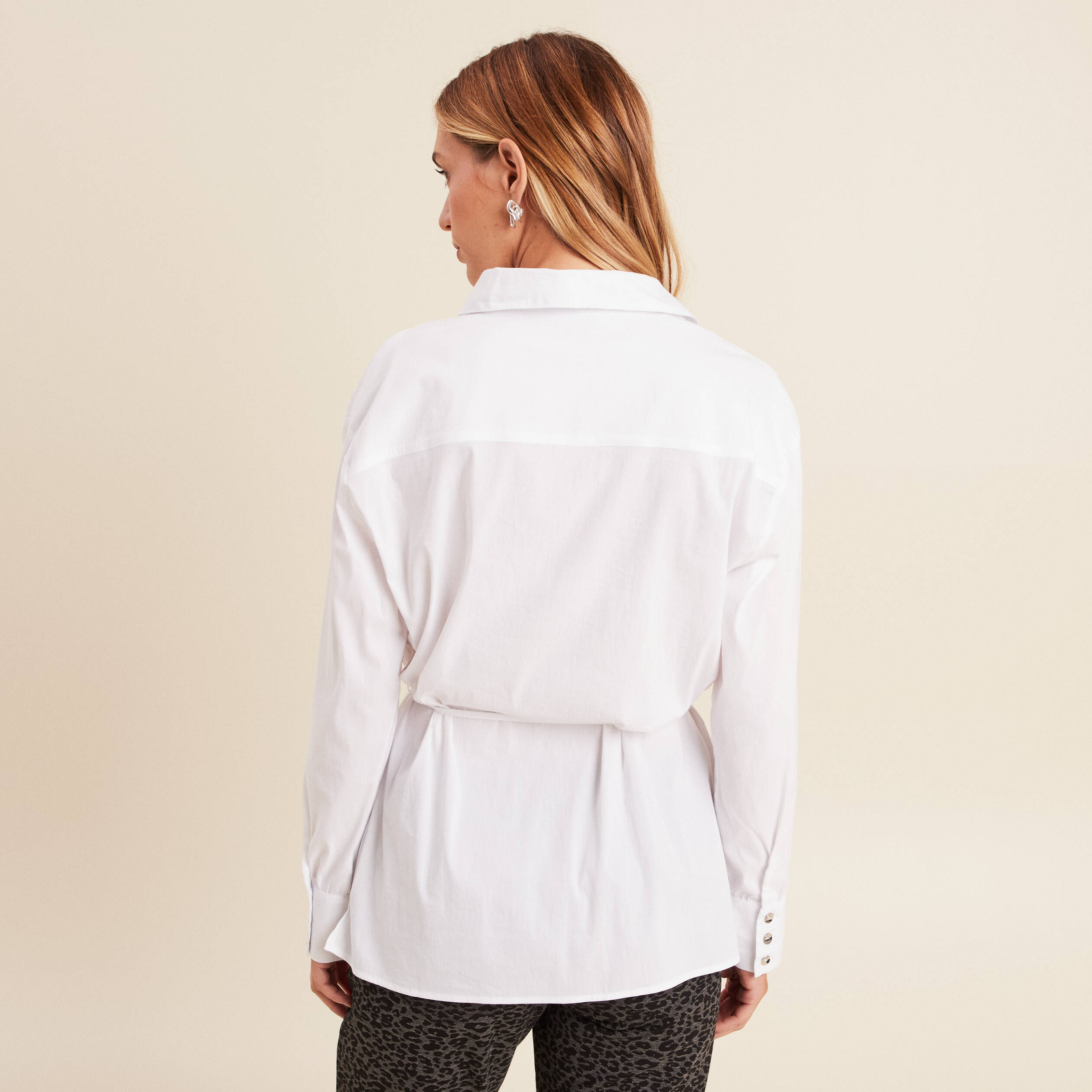 Tunique droite longue col chemise blanc femme
