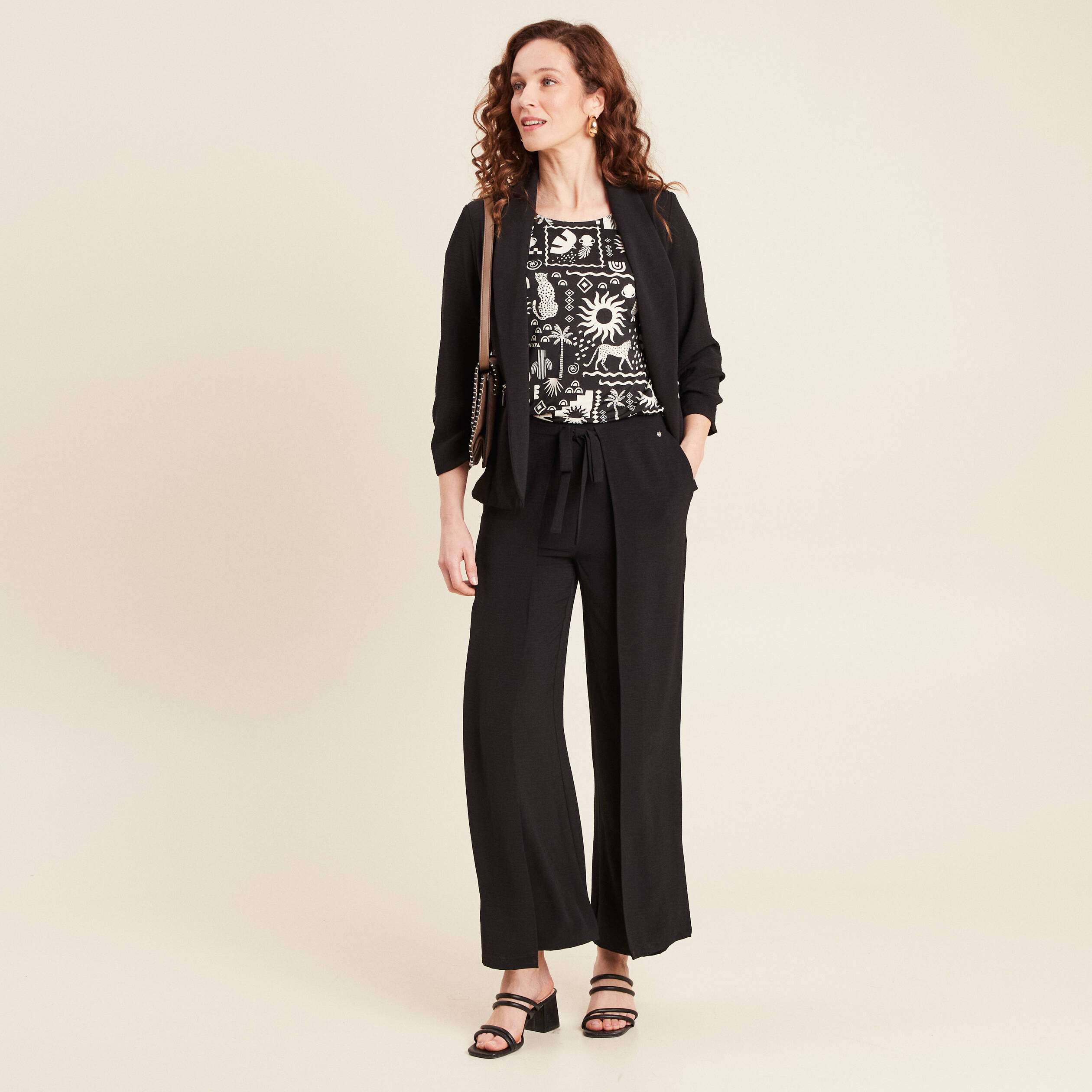 T-shirt manches courtes noir femme