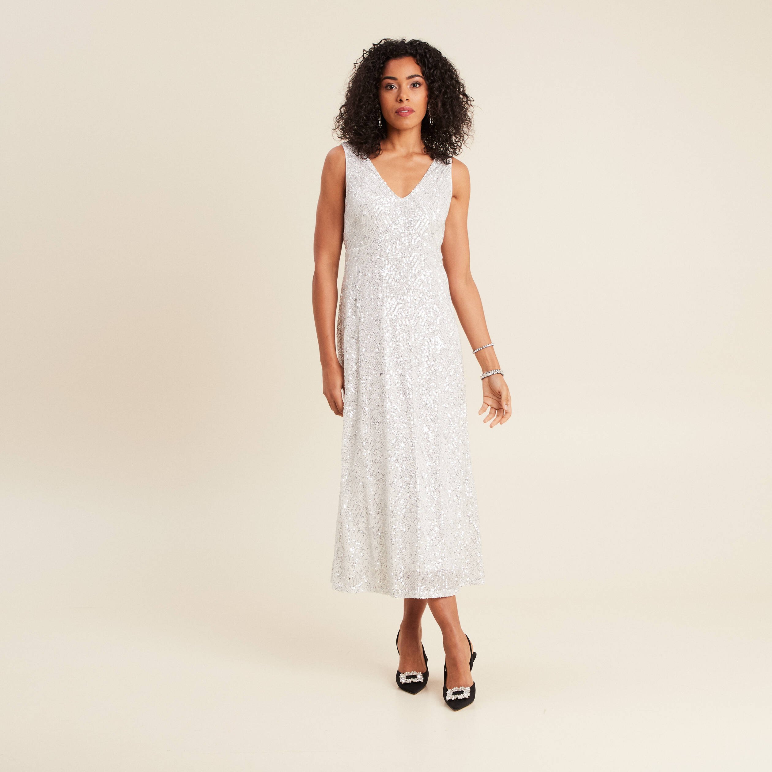 Robe longue ajustée sequins couleur argent femme