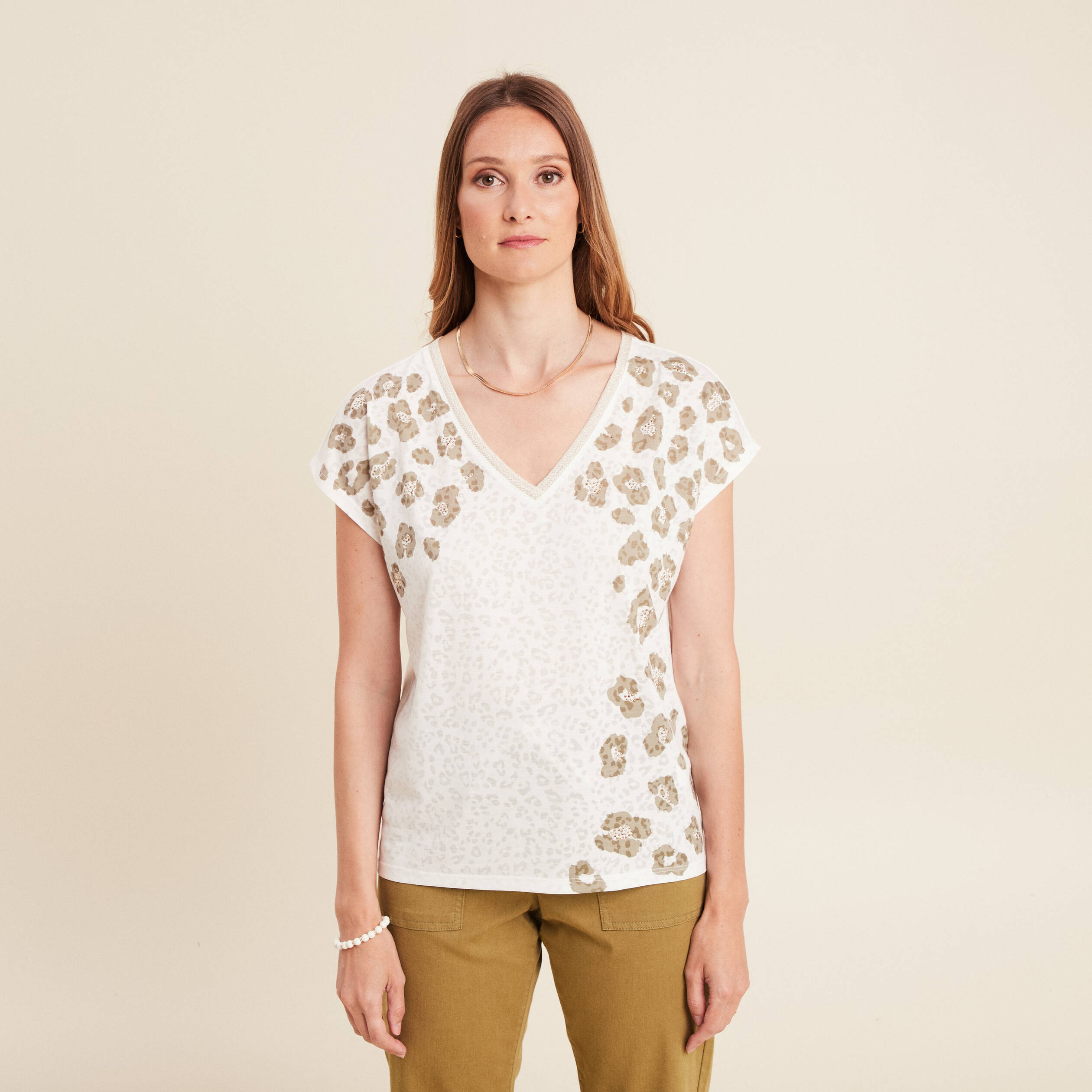 t shirt droit col v manches courtes ecru femme T-shirt droit col V manches courtes ecru femme