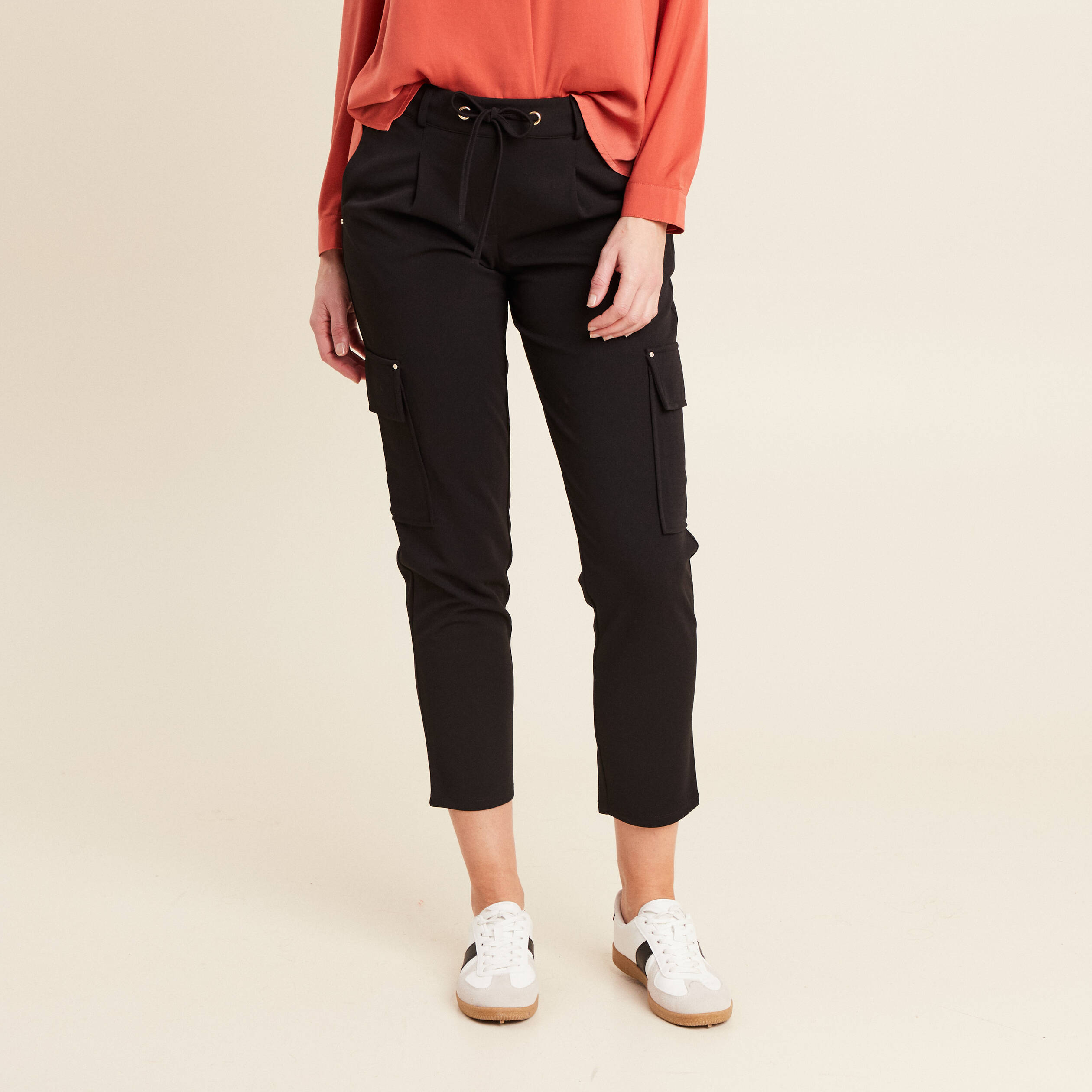 Pantalon cargo flou noir femme