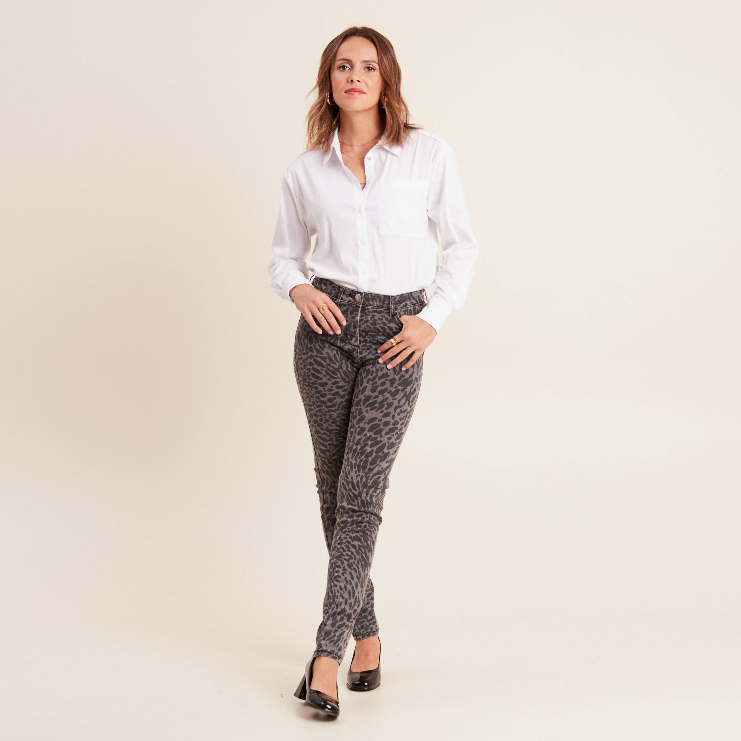 Jean magique L'Unique coupe ajust&eacute;e marron femme