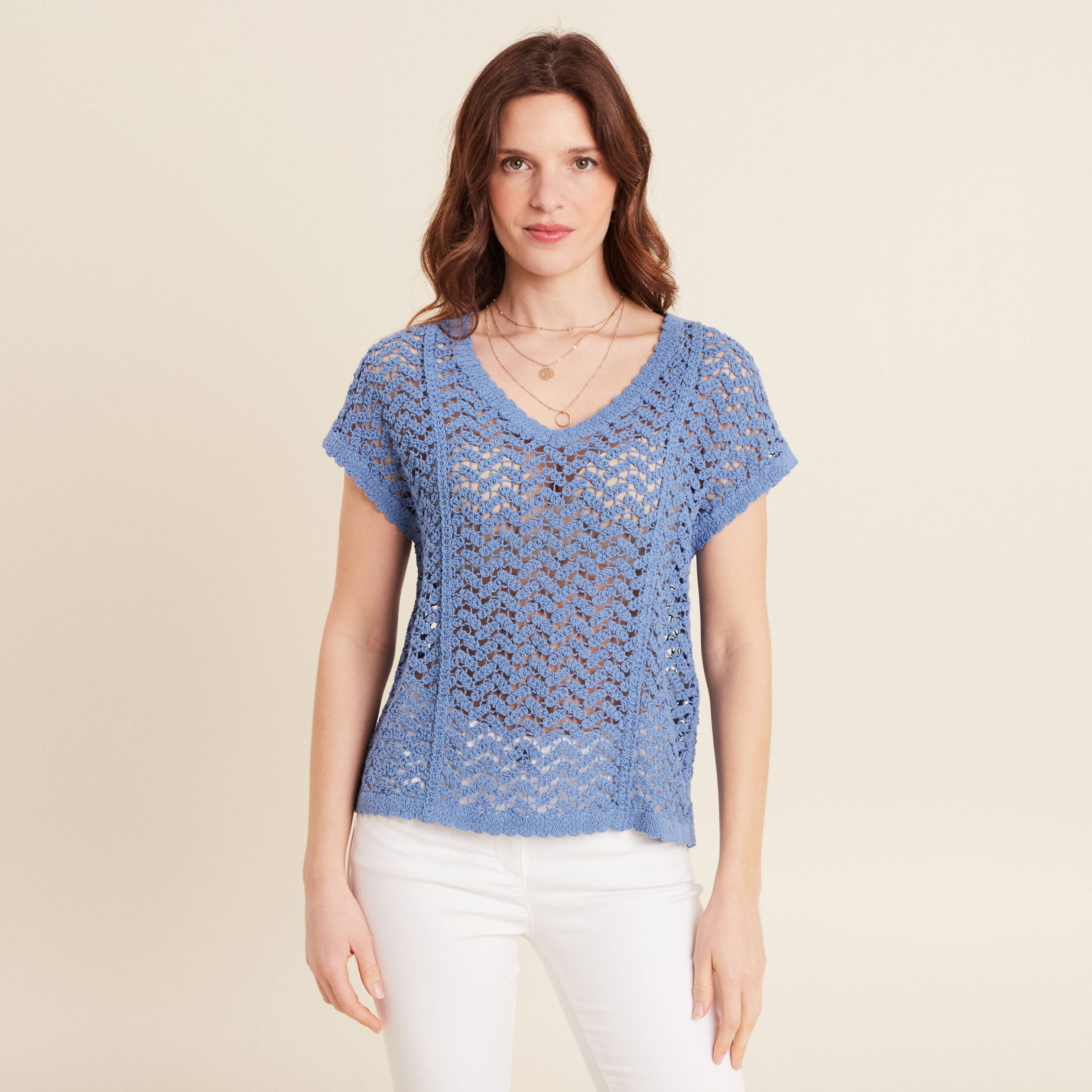 Pull manches courtes ajouré bleu ciel femme