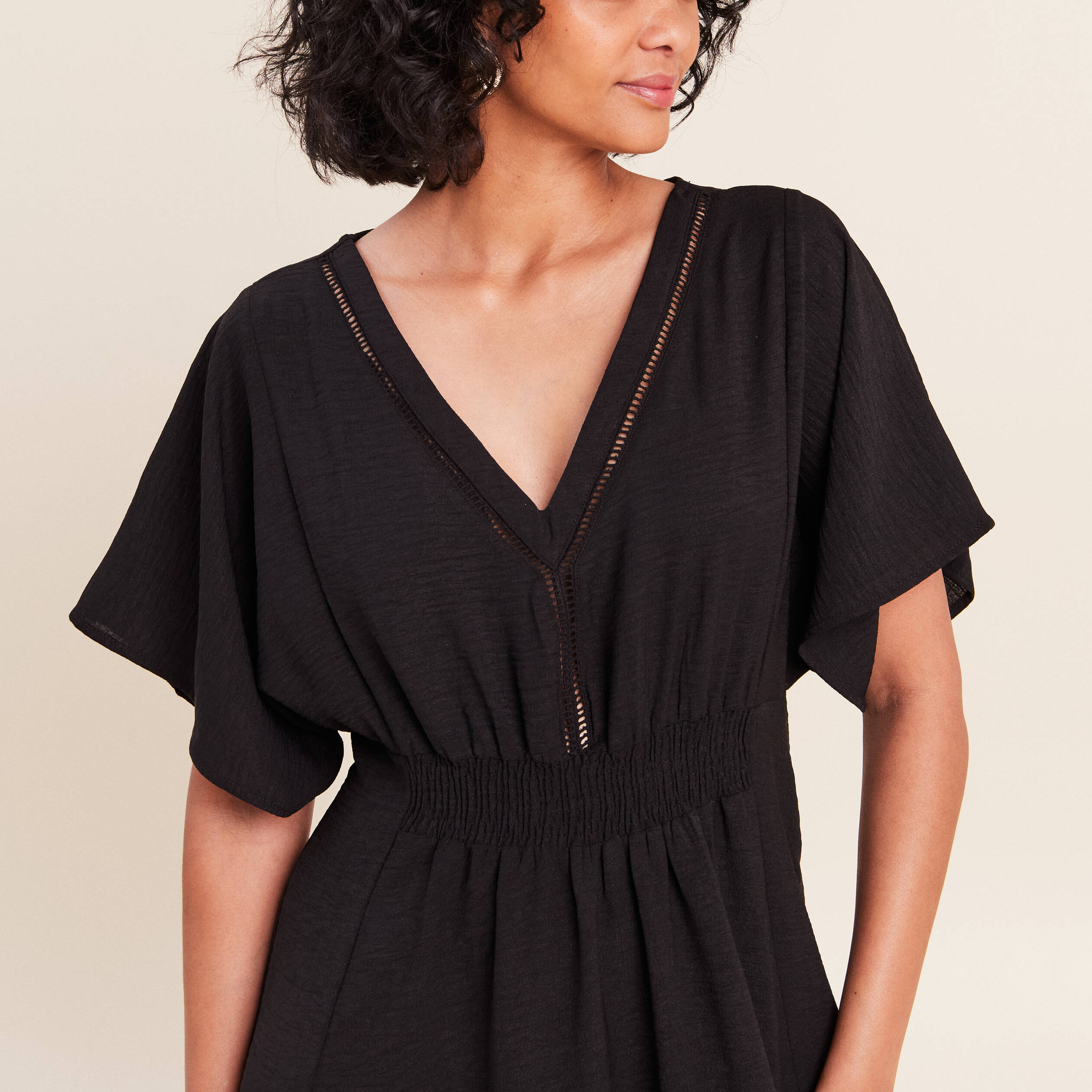 Robe longue &eacute;vas&eacute;e col v manches coudes noir femme