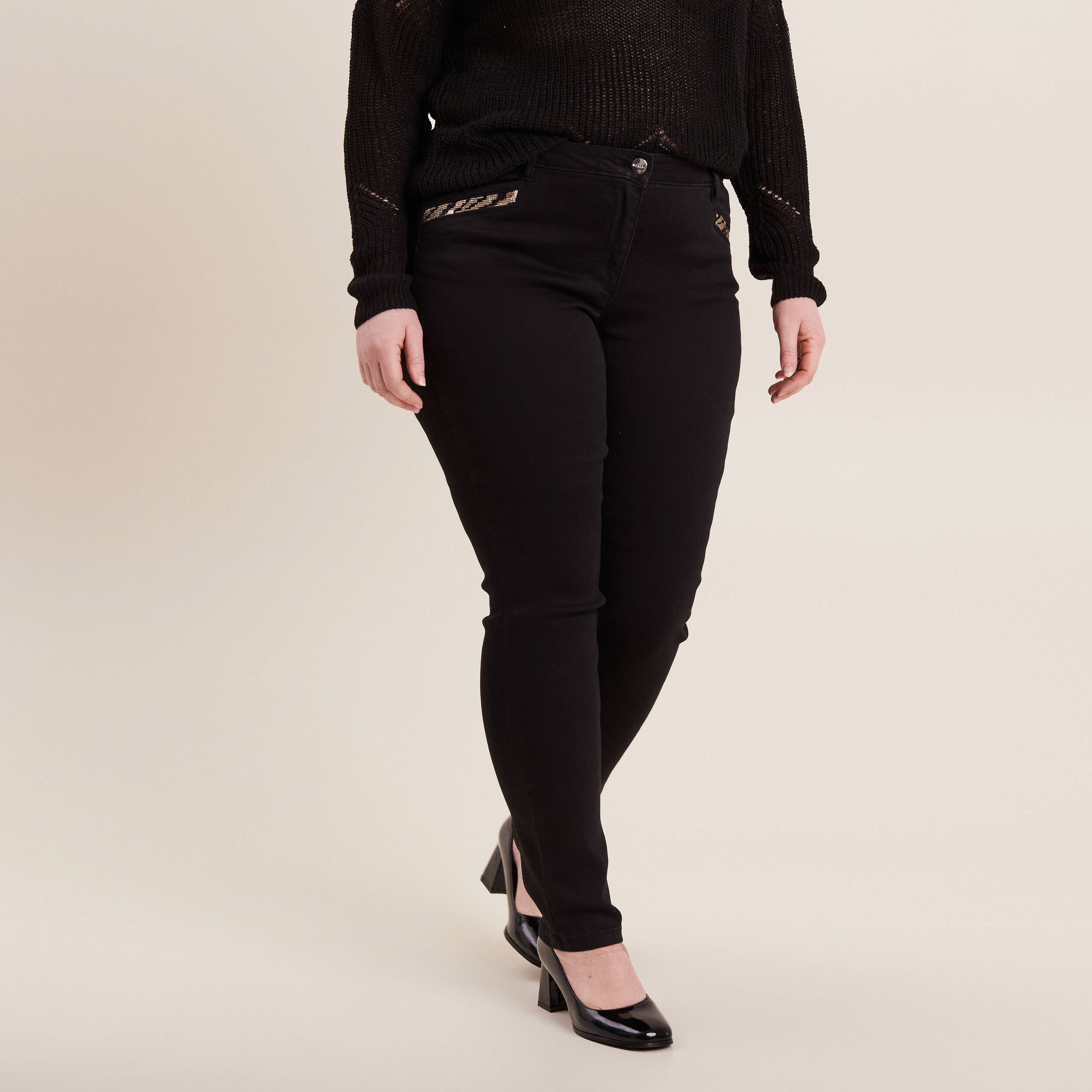 Jean ajusté avec sequins noir femme