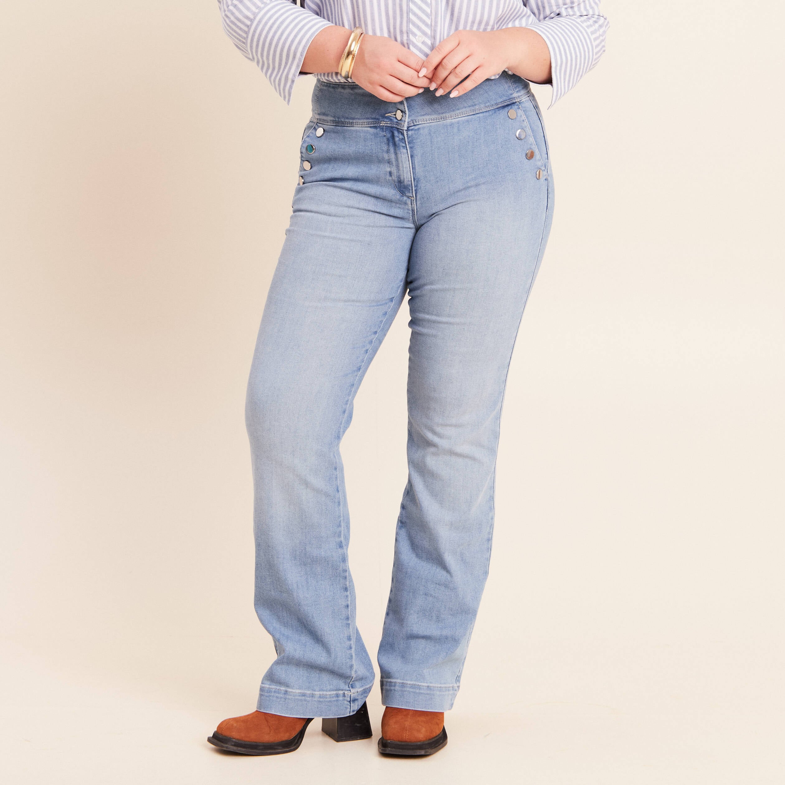 Jean SO Fille – Coupe Bootcut, Taille 7, Lavage Clair, Stretch – Neuf Avec étiquette