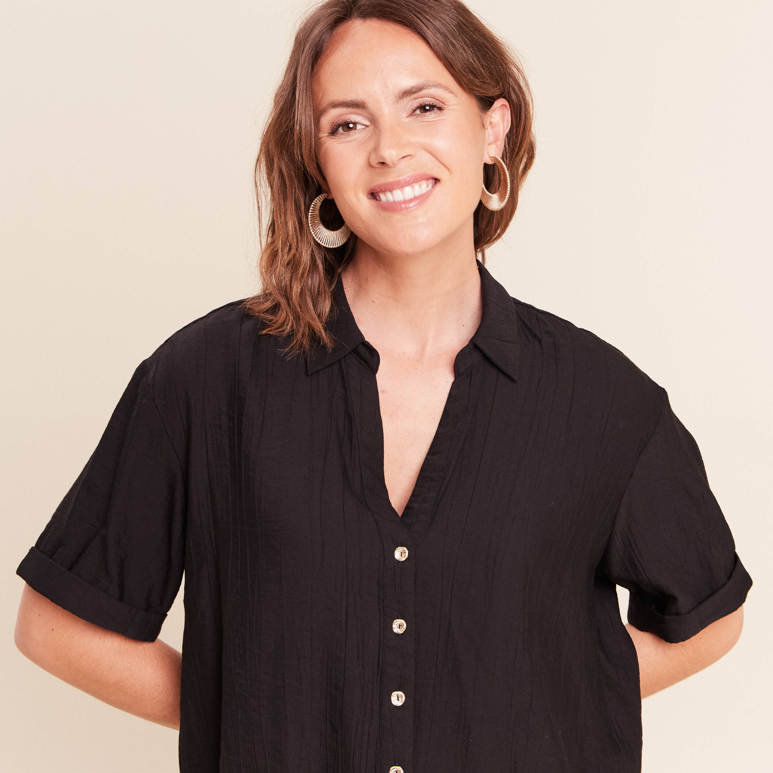 Chemise col chemise manches courtes noir femme