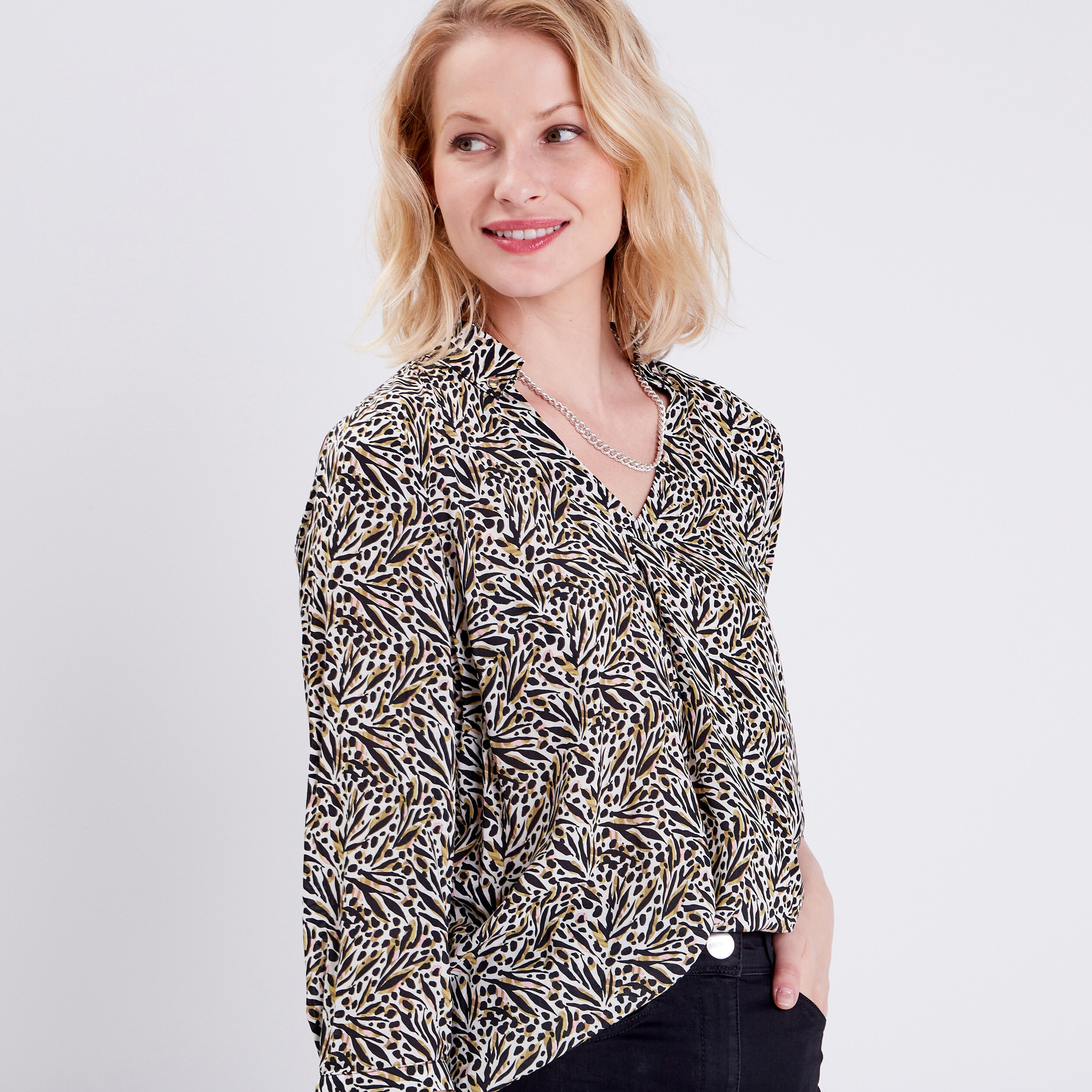 Blouse ecru femme sale
