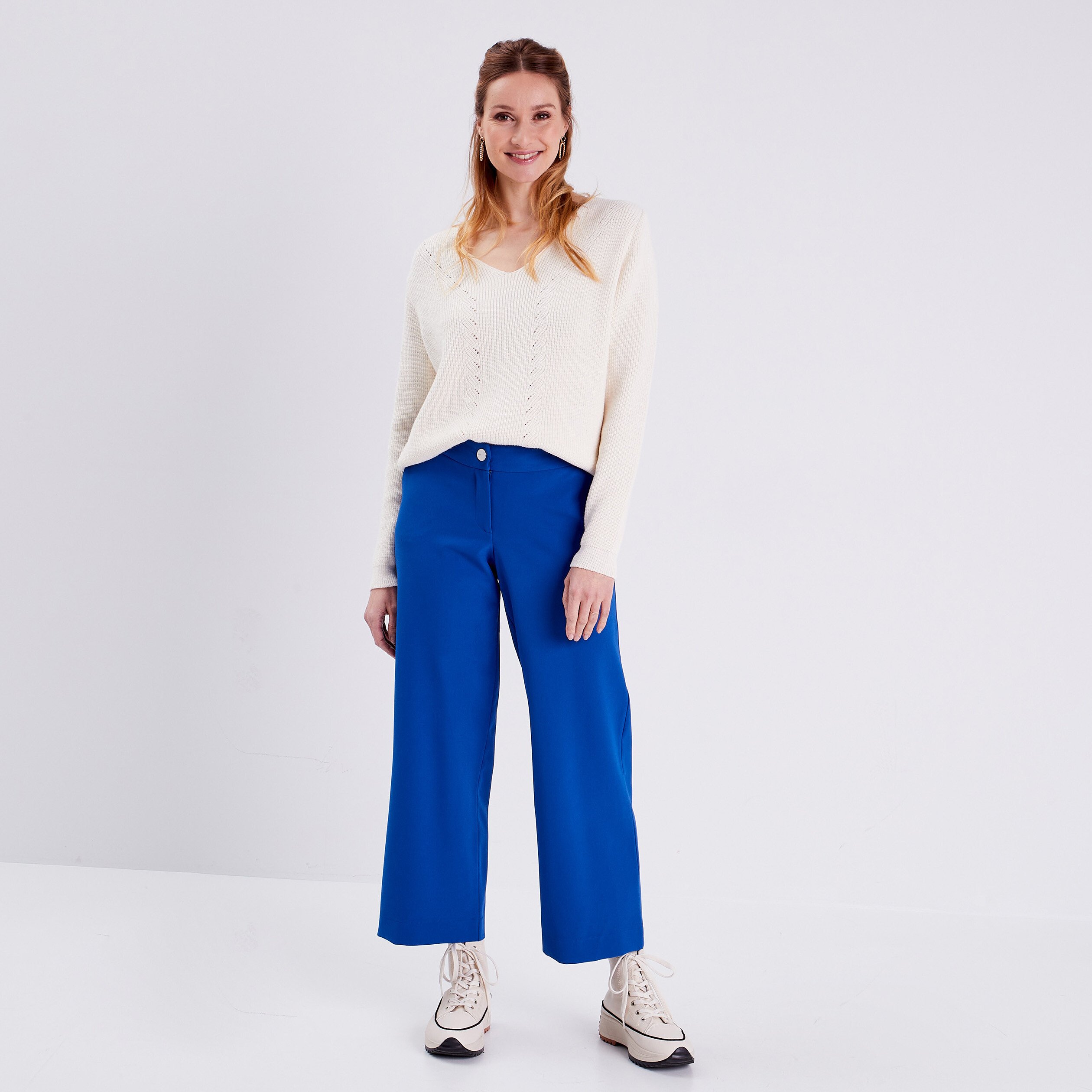 Pull bleu on sale electrique femme zara