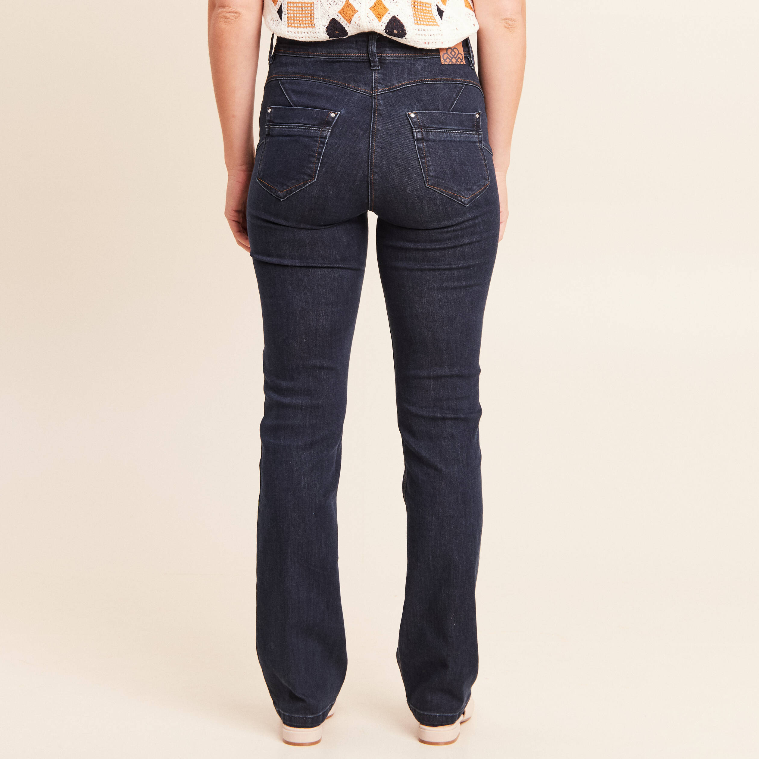 Jean coupe droite taille haute denim brut femme