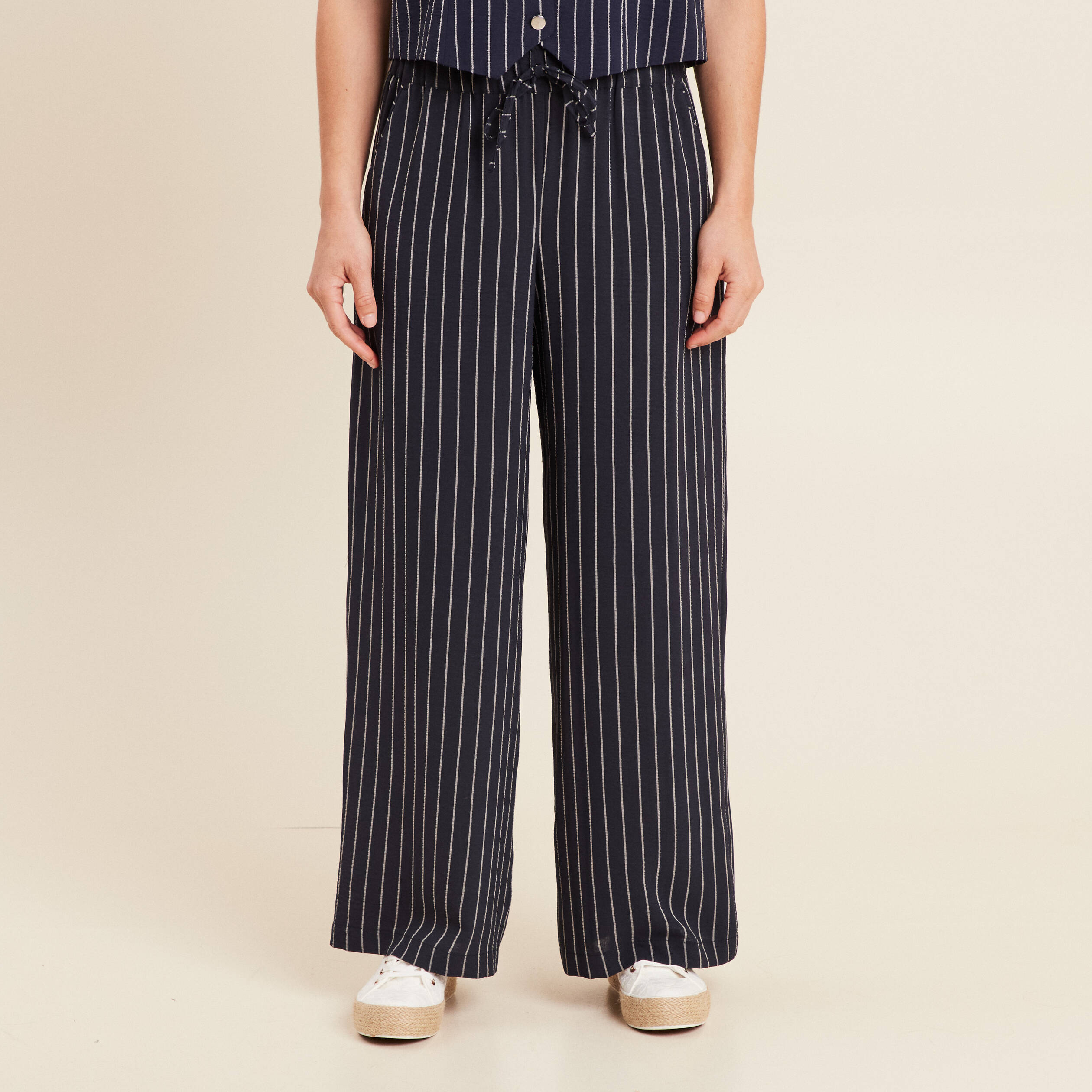 pantalon large taille haute bleu fonce femme Pantalon large taille haute bleu foncé femme