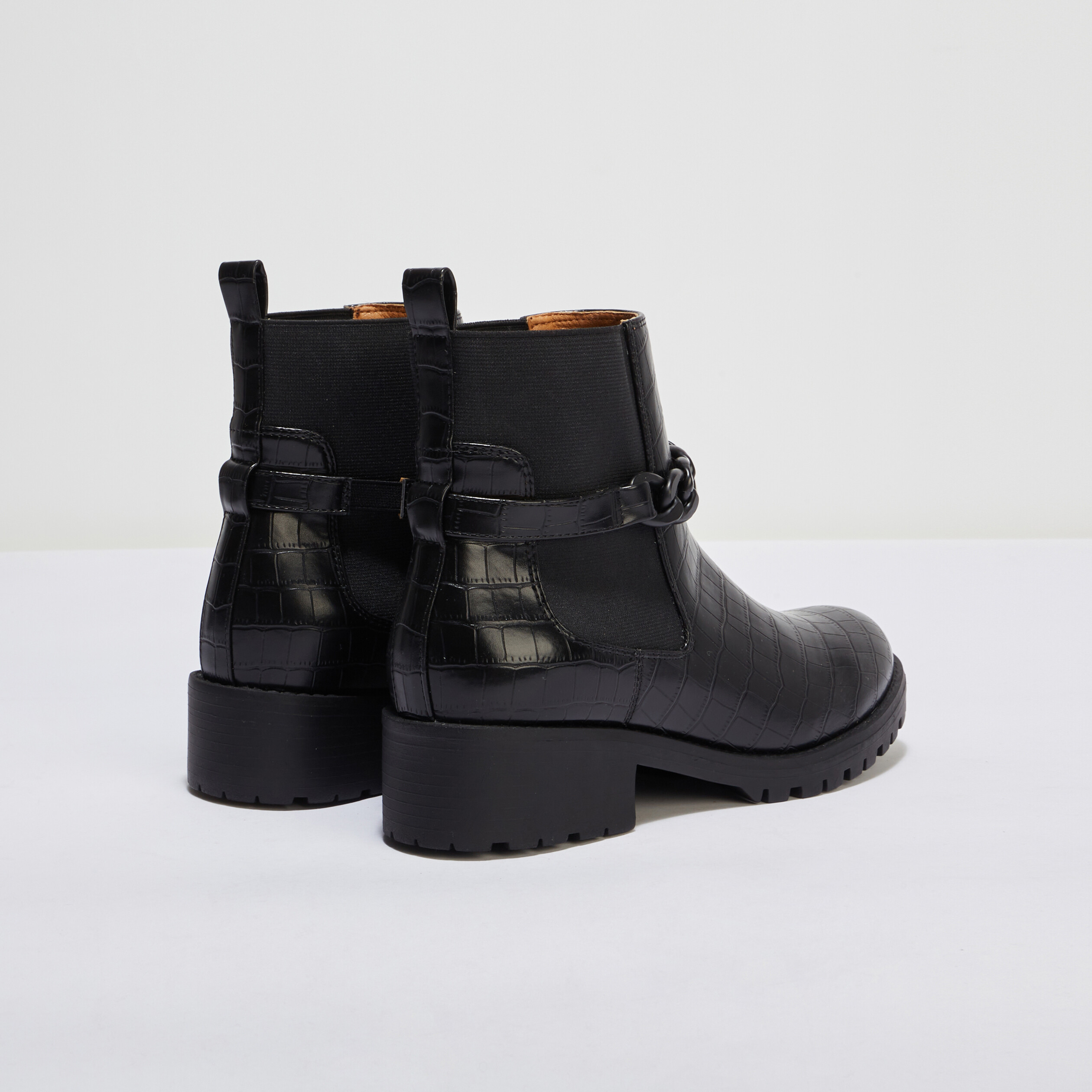 Bottines chelsea aspect croco noir femme