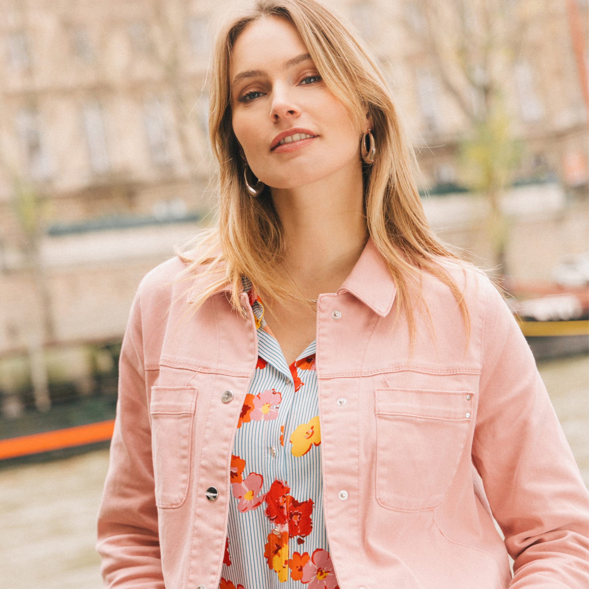 veste boutonnee en jean rose pastel femme Veste boutonnée en jean rose pastel femme