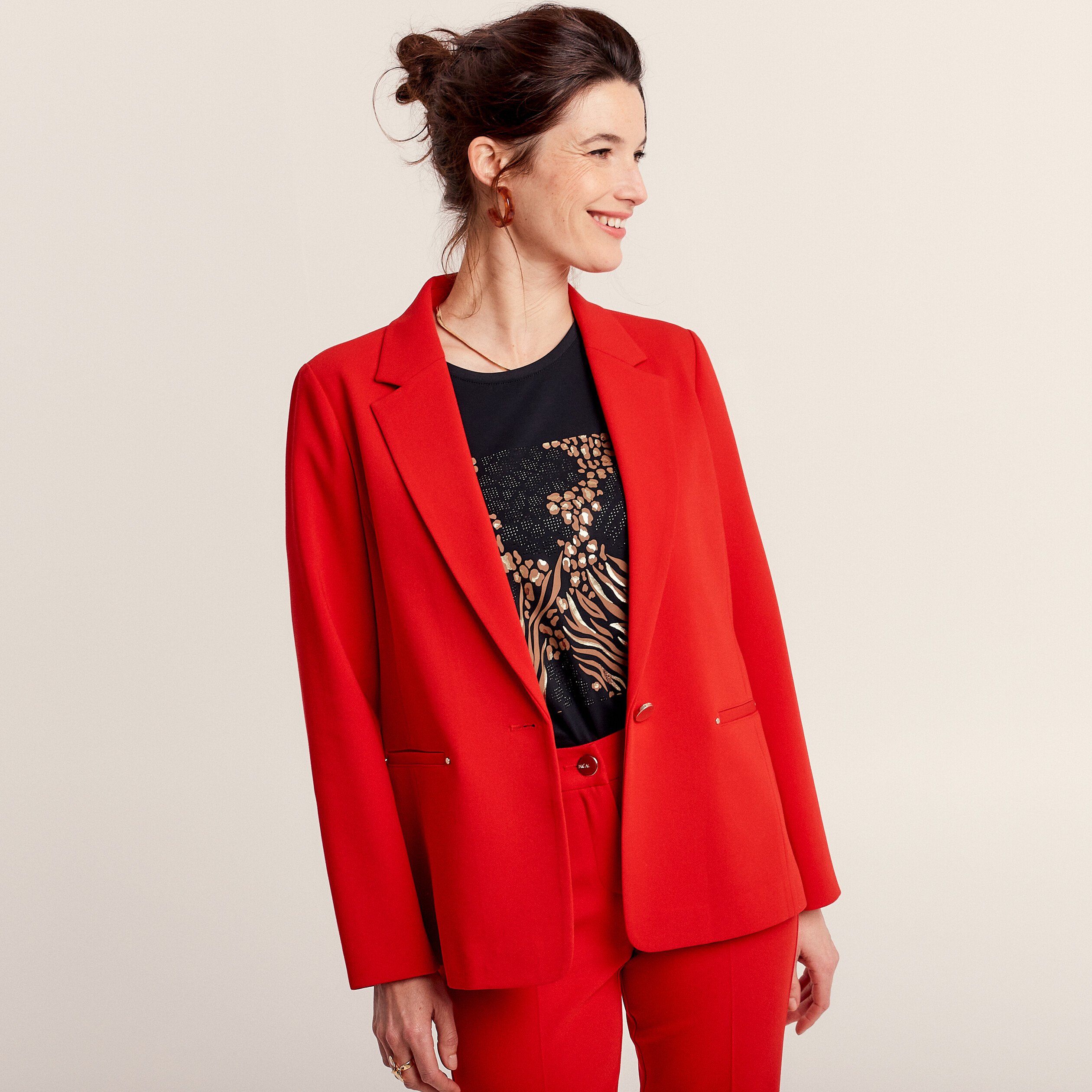Vetement rouge sales