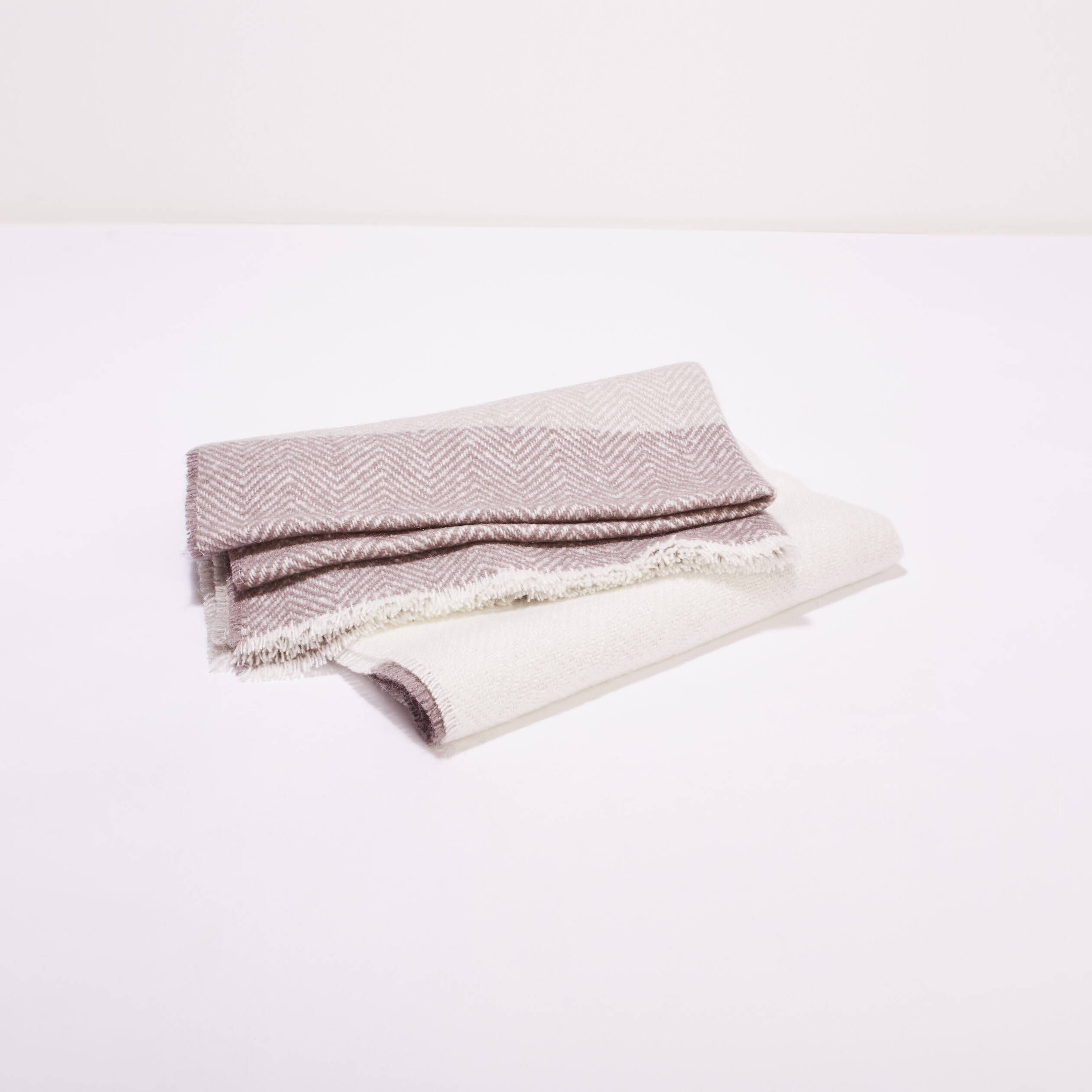 Écharpe gris argent femme