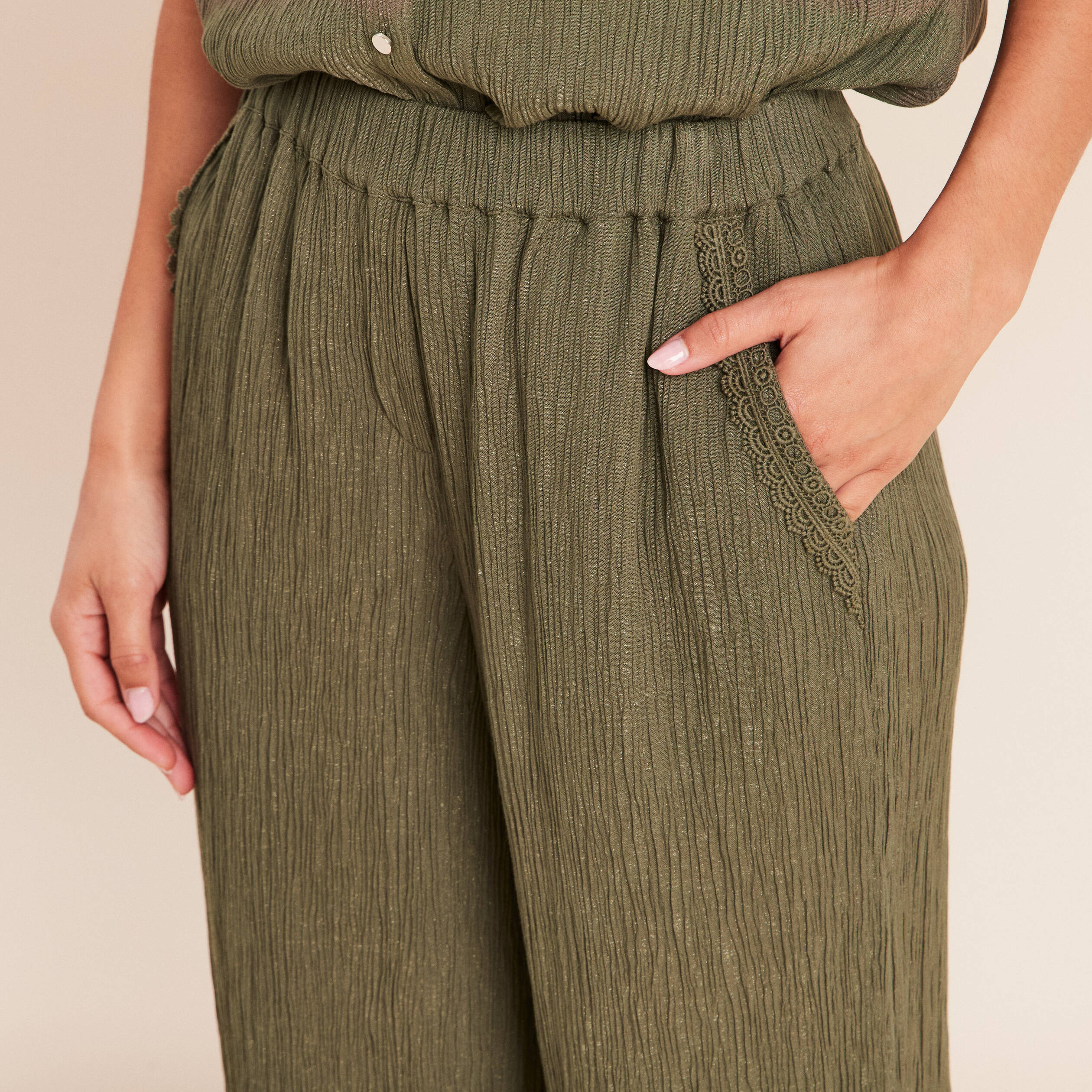 Pantalon large taille haute pliss&eacute; vert kaki femme