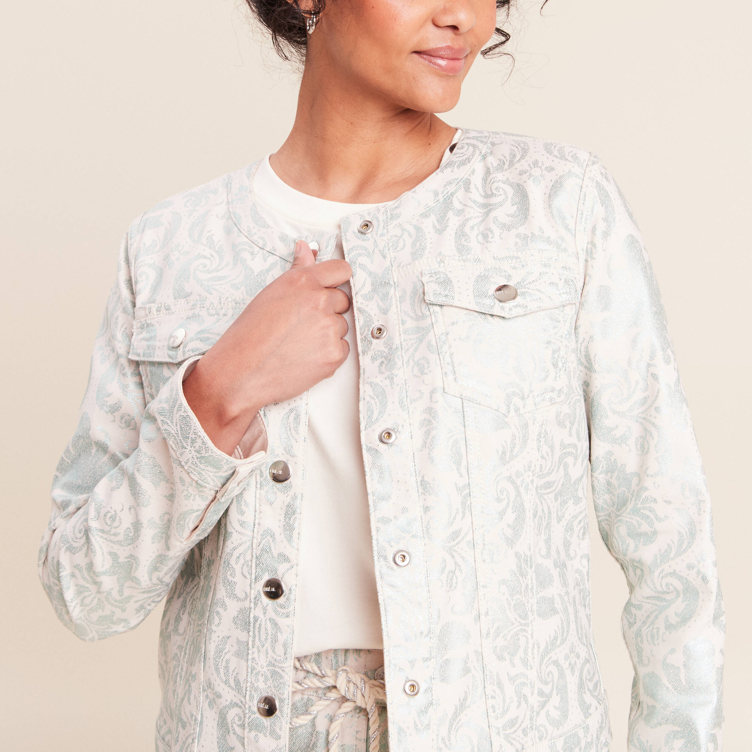 Veste cintr&eacute;e r&eacute;versible manches longues blanc femme