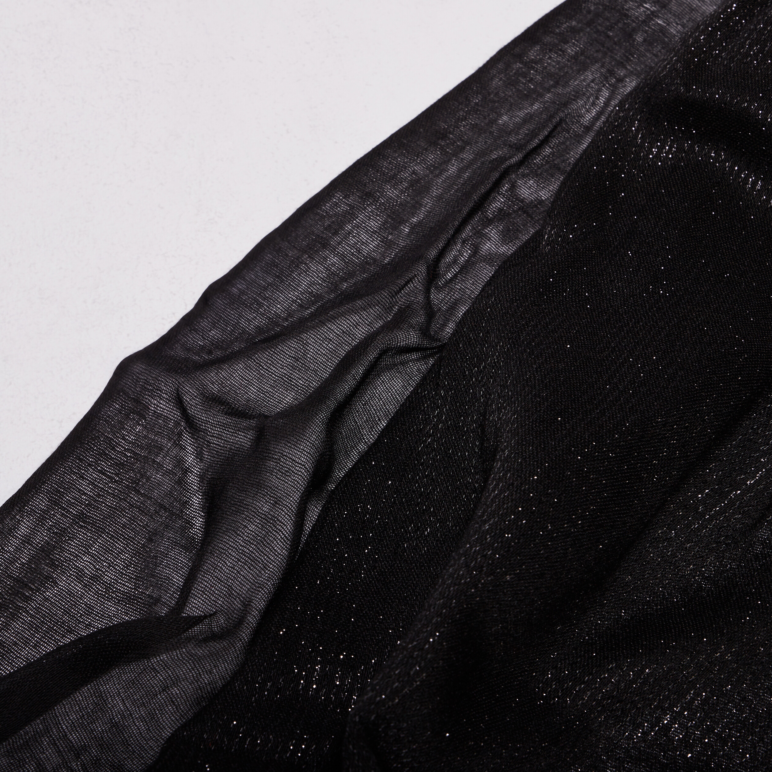 Foulard brillant &agrave; franges noir femme