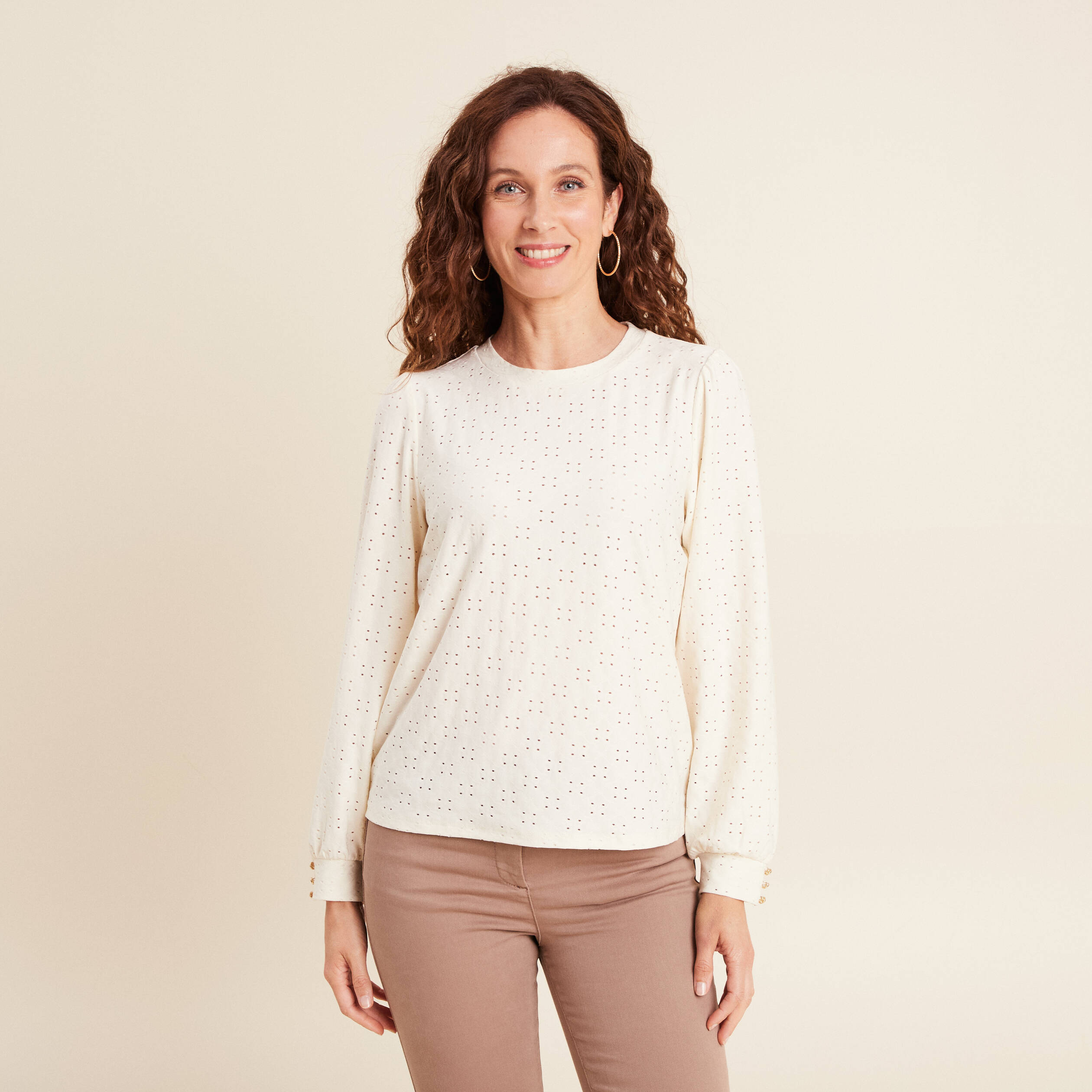 Top dentelle col rond manches longues ecru femme