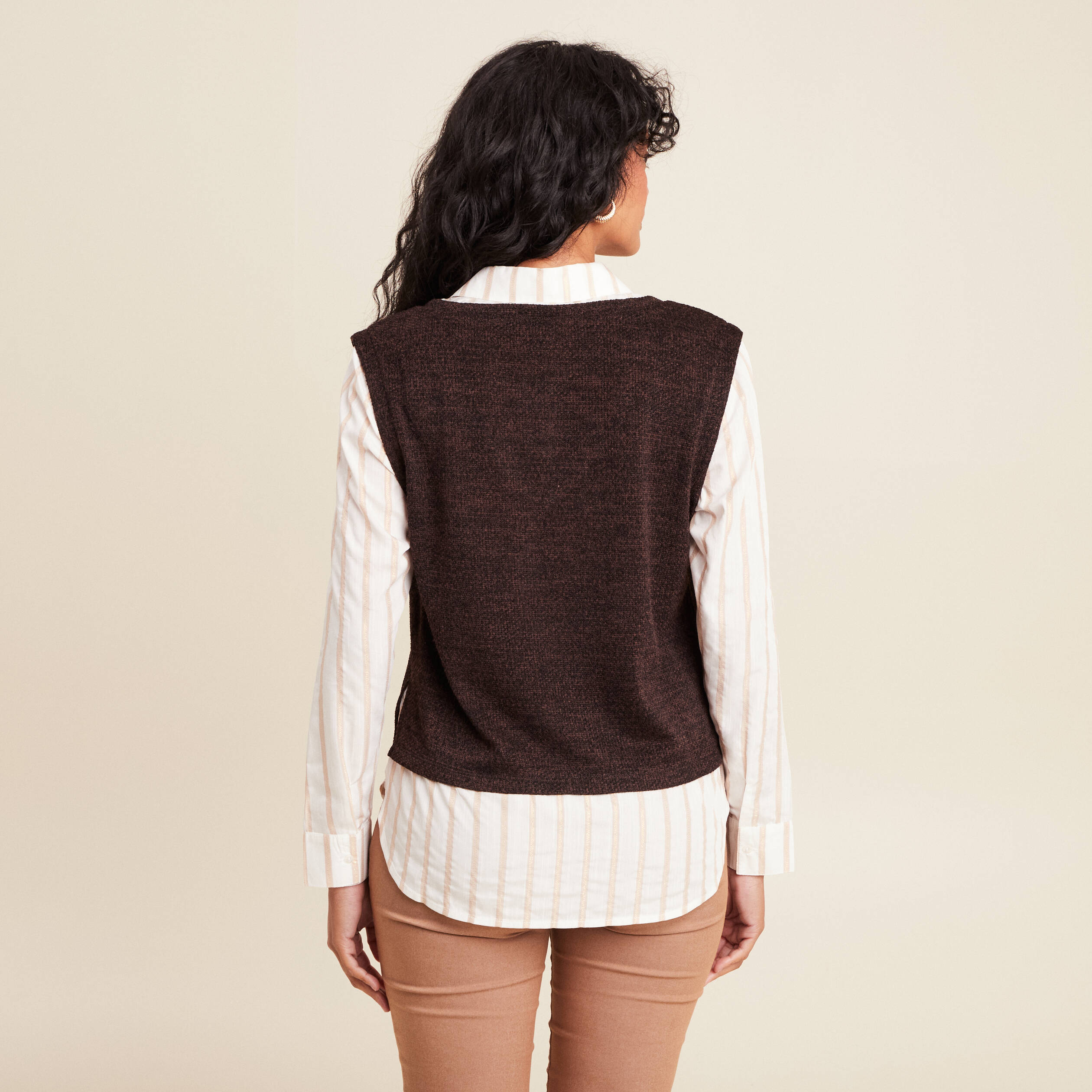 Pull effet 2-en-1 chemise marron fonc&eacute; femme