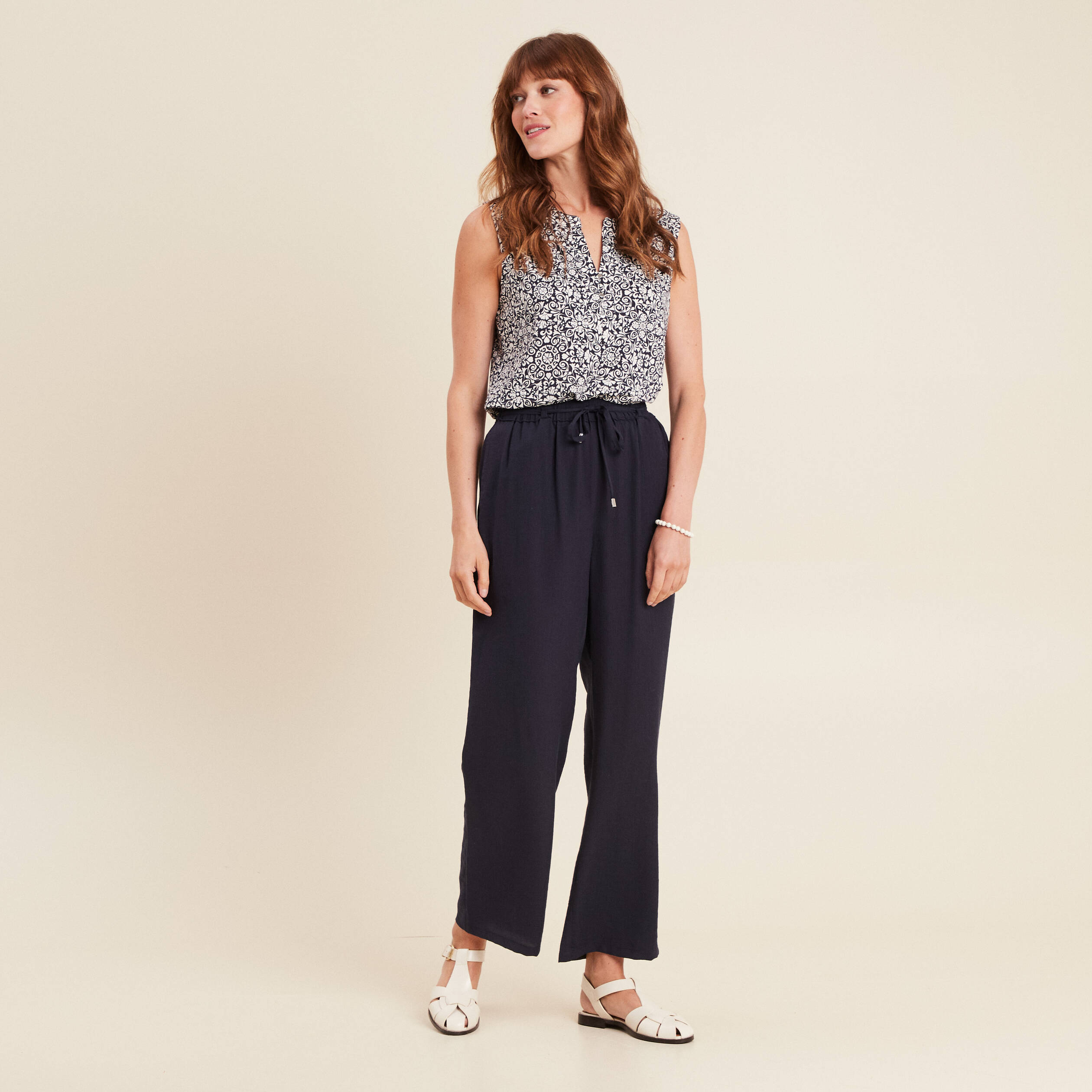 Débardeur sans manches bleu marine femme