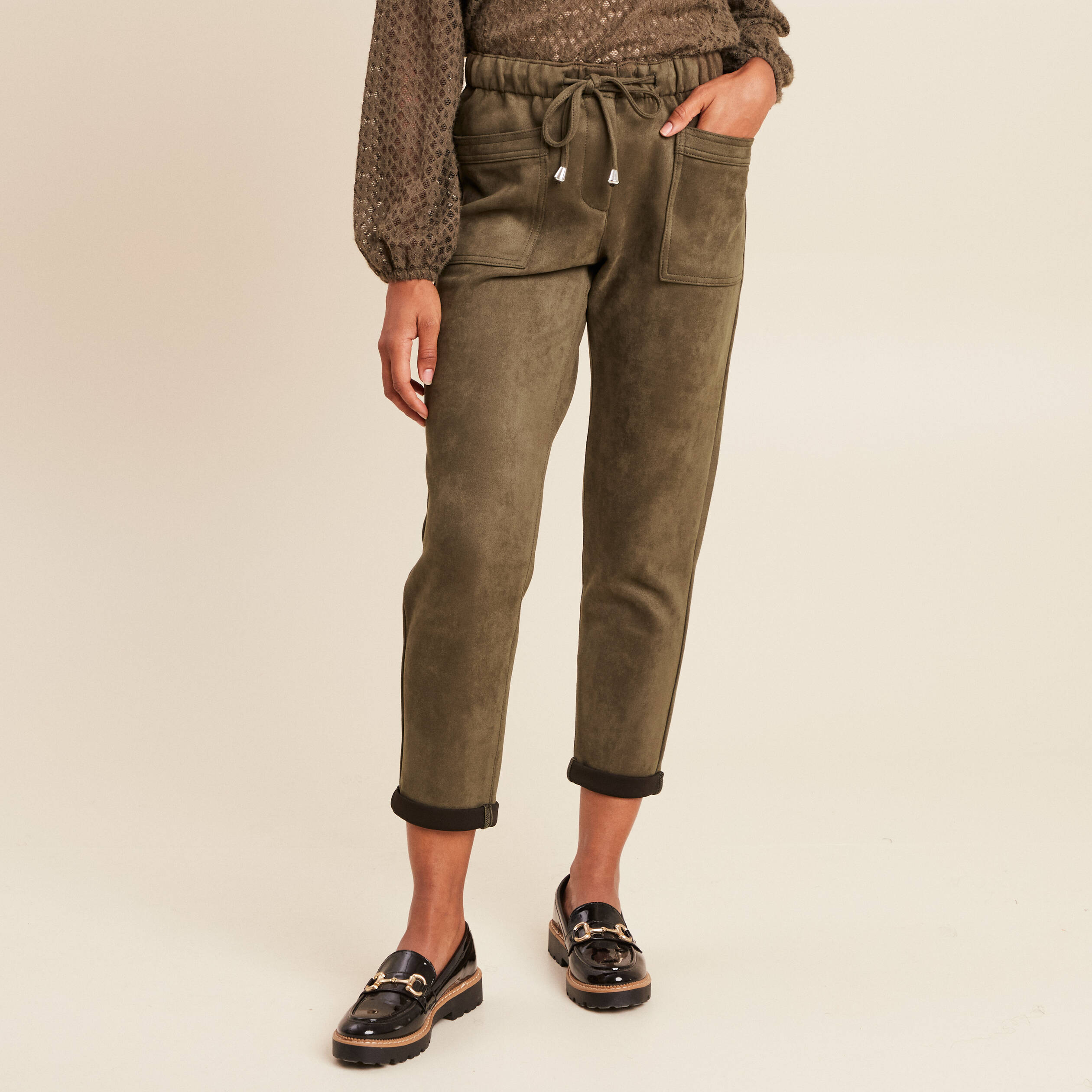 Pantalon coupe mom 7/8&egrave;me vert kaki femme
