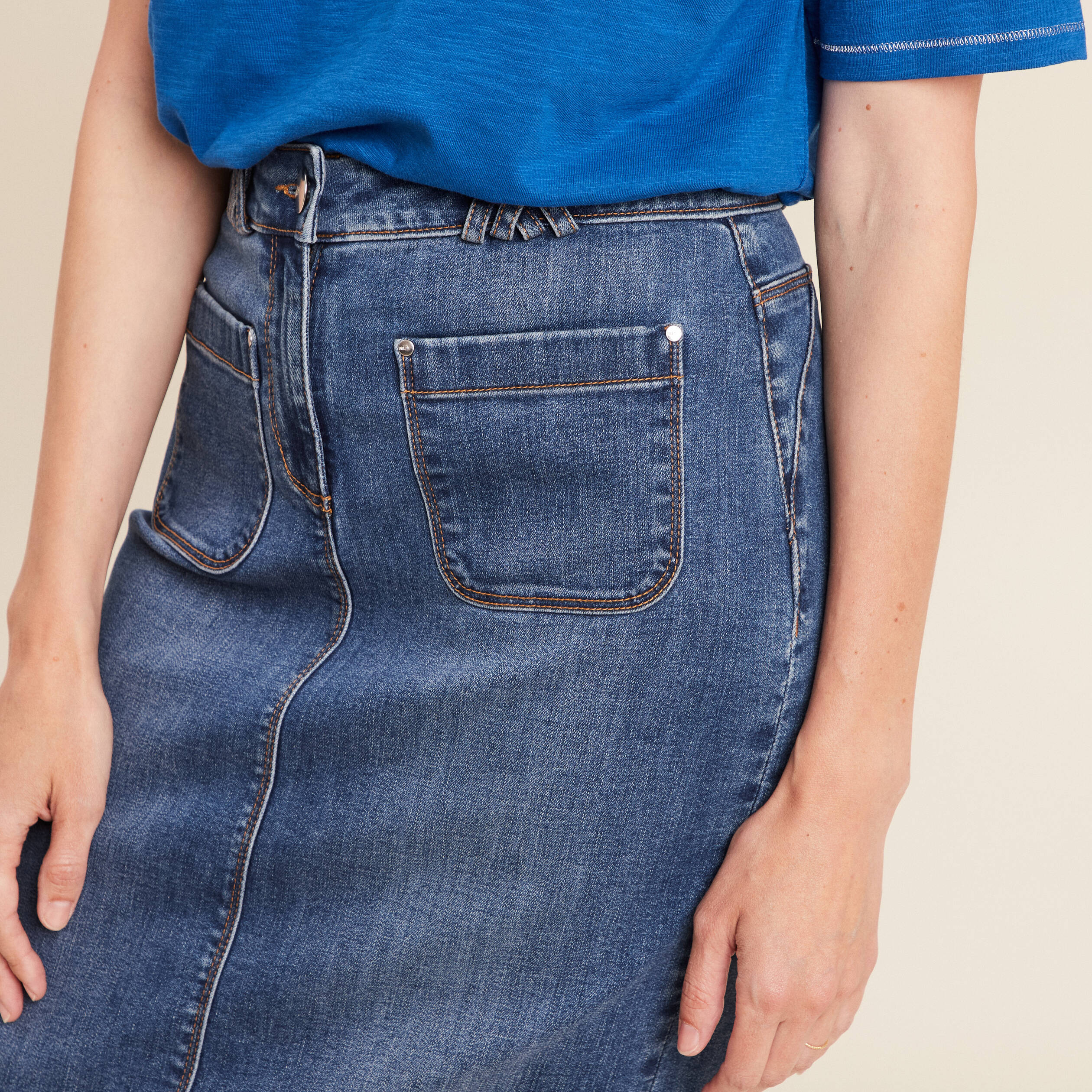 jupe en jean longueur genou denim stone femme Jupe en jean longueur genou denim stone femme