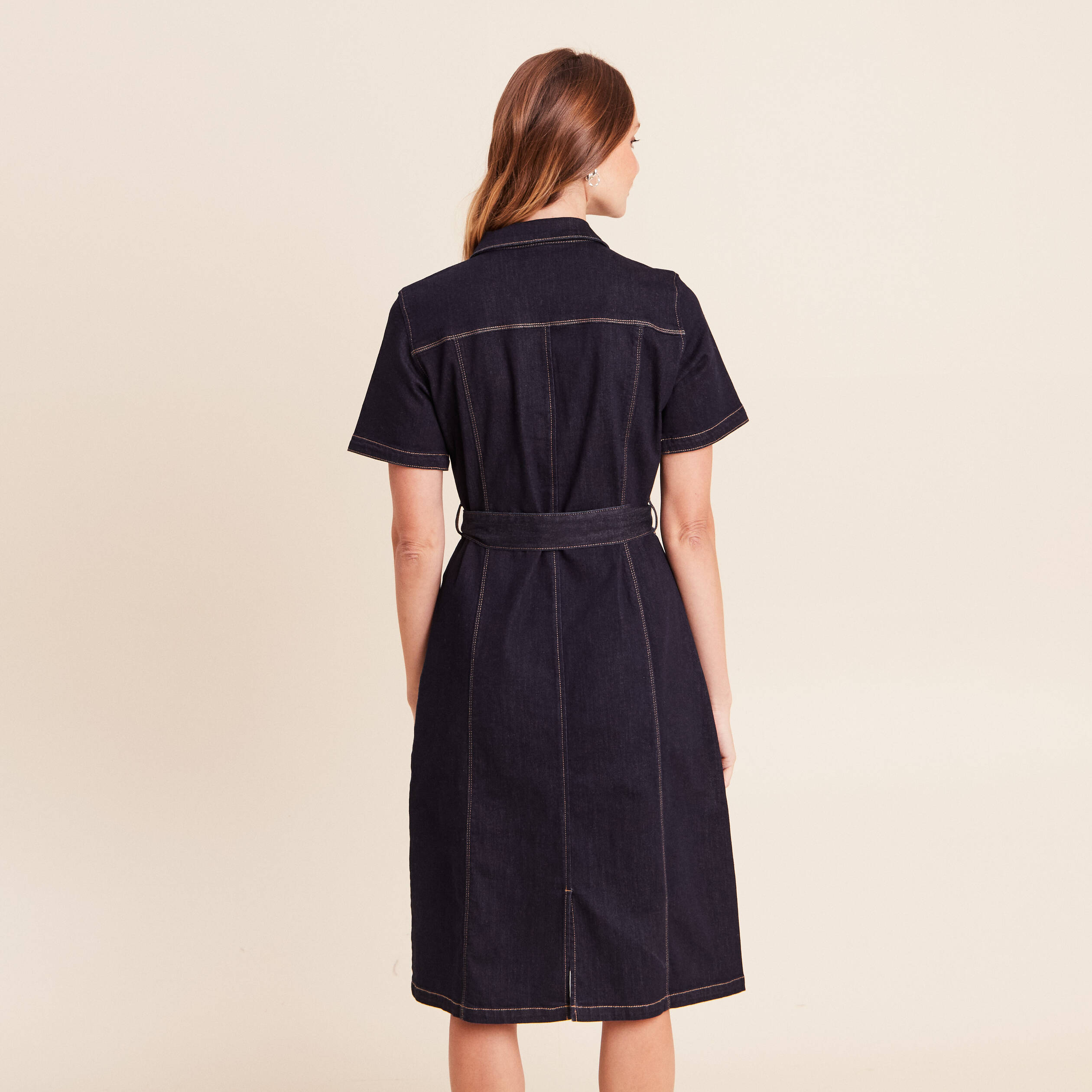Robe jean &eacute;vas&eacute;e col chemise denim brut femme