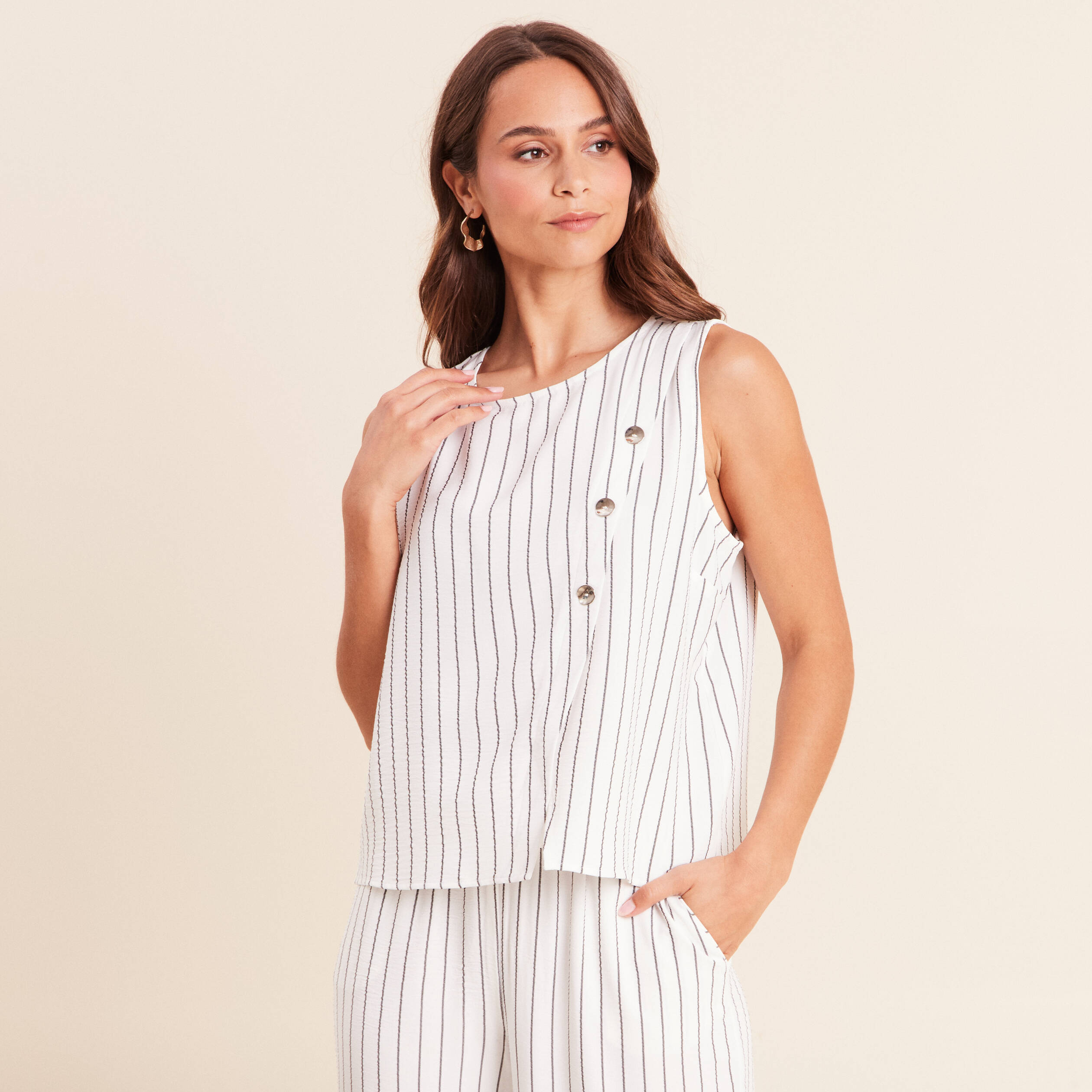 Blouse droite courte sans manches gris fonc&eacute; femme