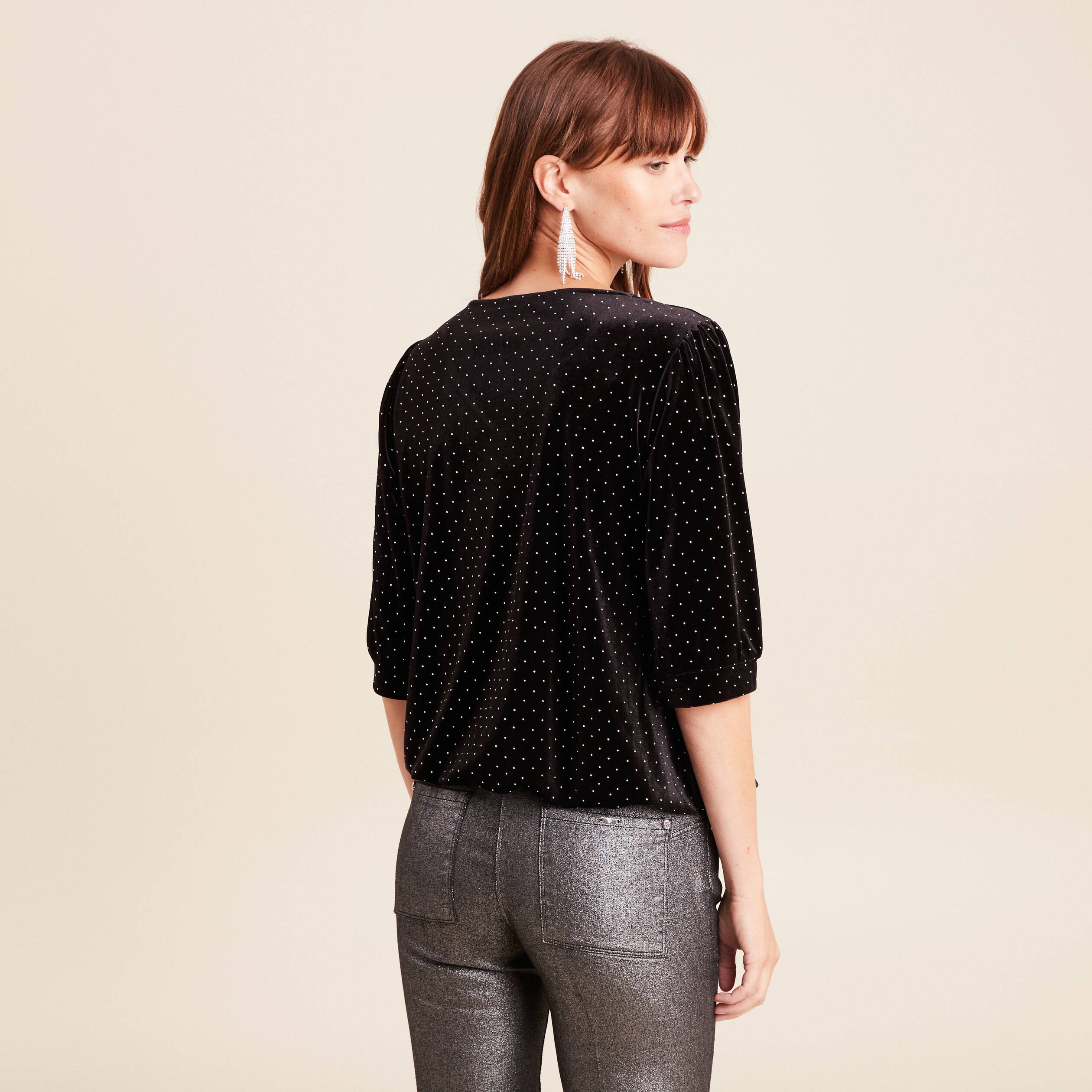 T-shirt velours col v manches 3/4 strass noir femme