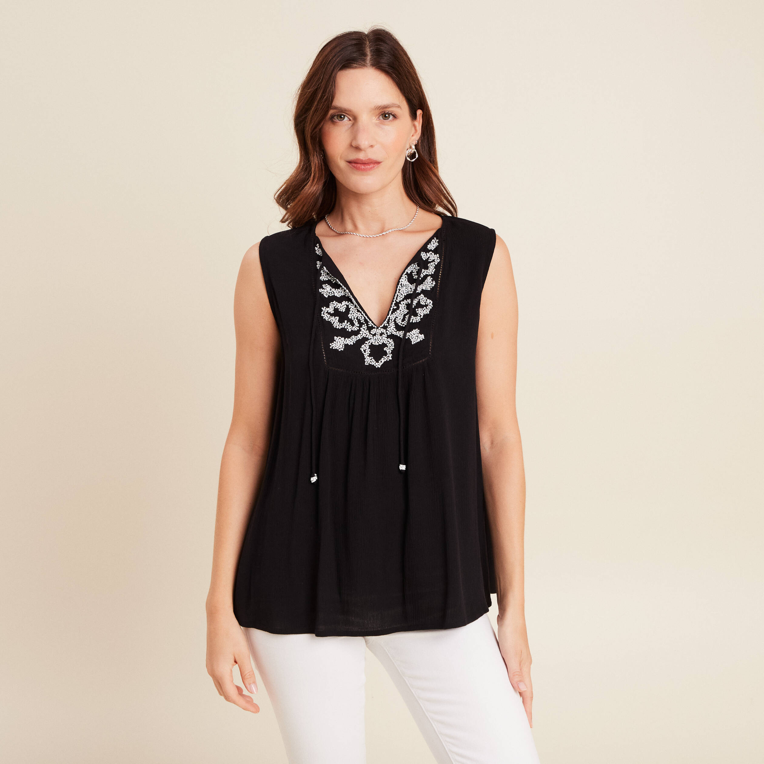 Blouse ample sans manches col rond noir femme