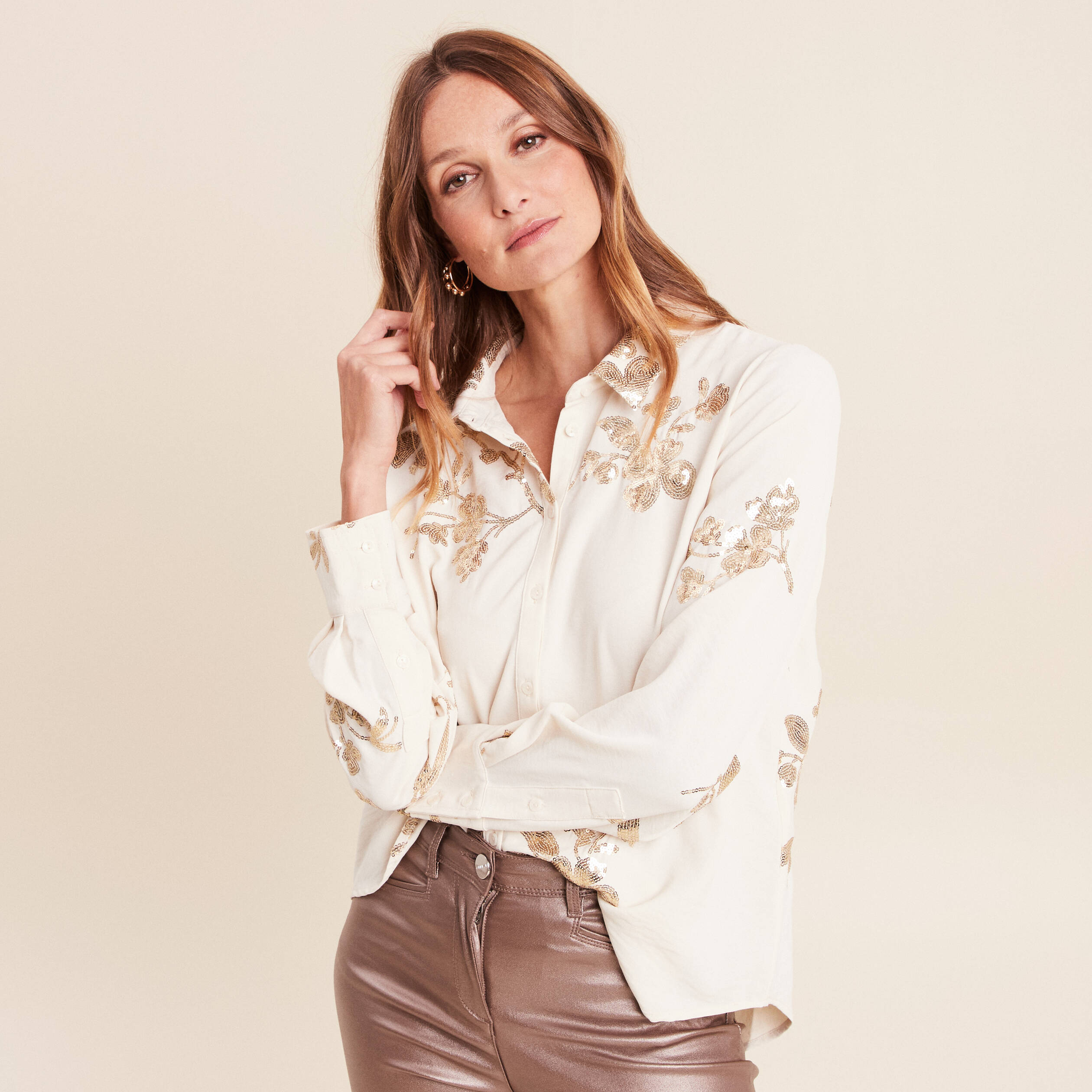 Chemise &agrave; sequins manches longues ecru femme