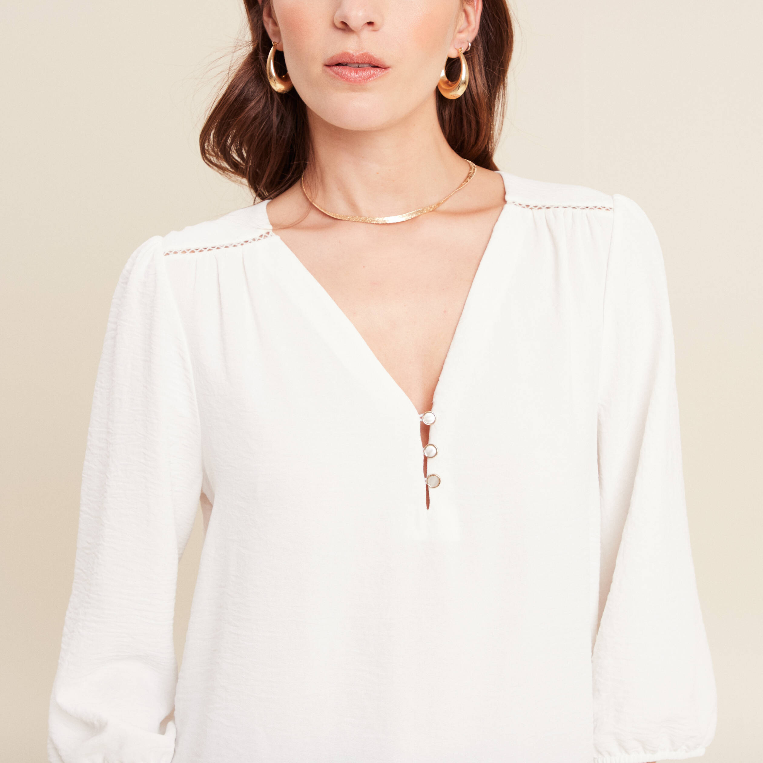 Pull écru sans manches col V - La Fée Maraboutée