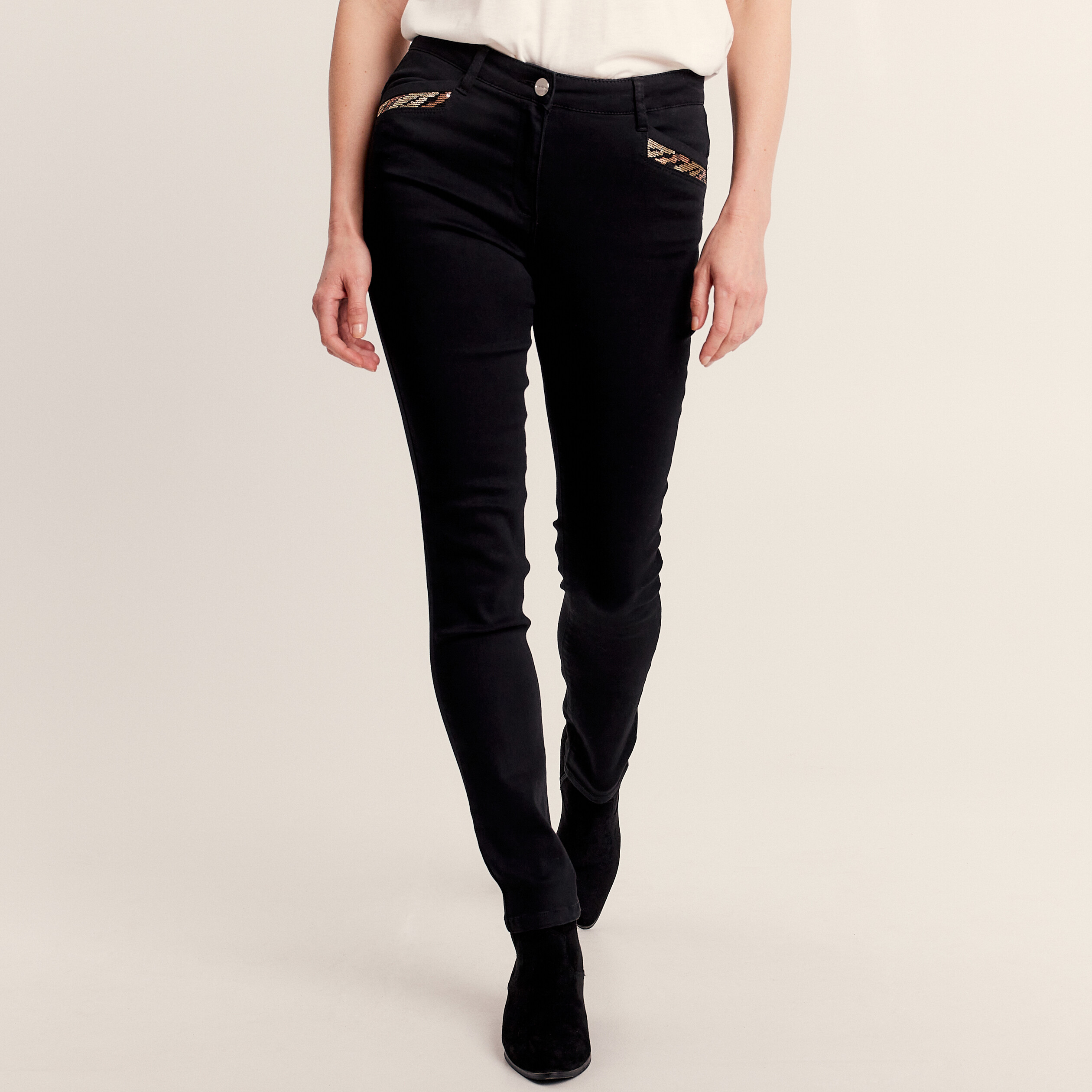 Jean ajusté avec sequins noir femme