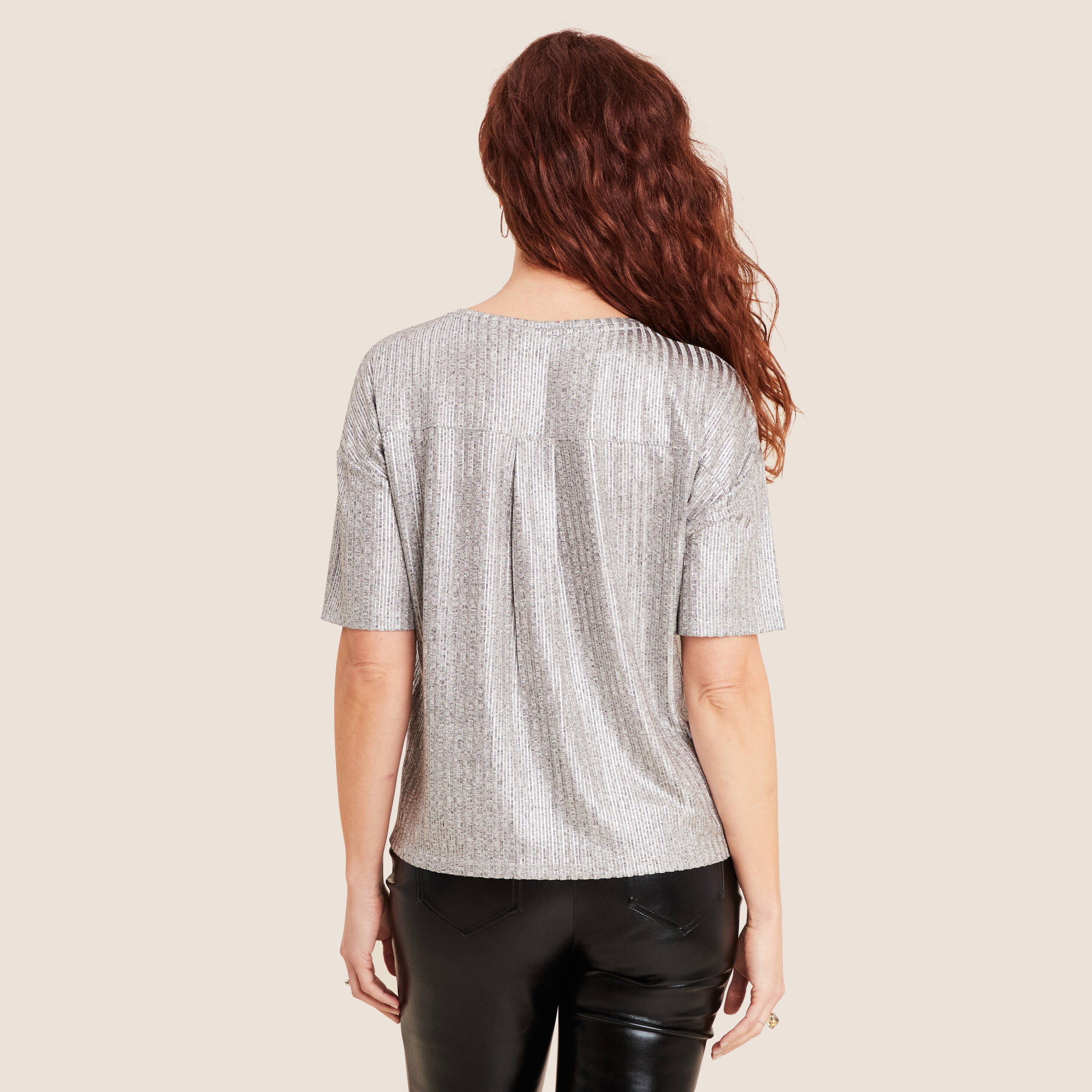 T-shirt manches courtes couleur argent femme