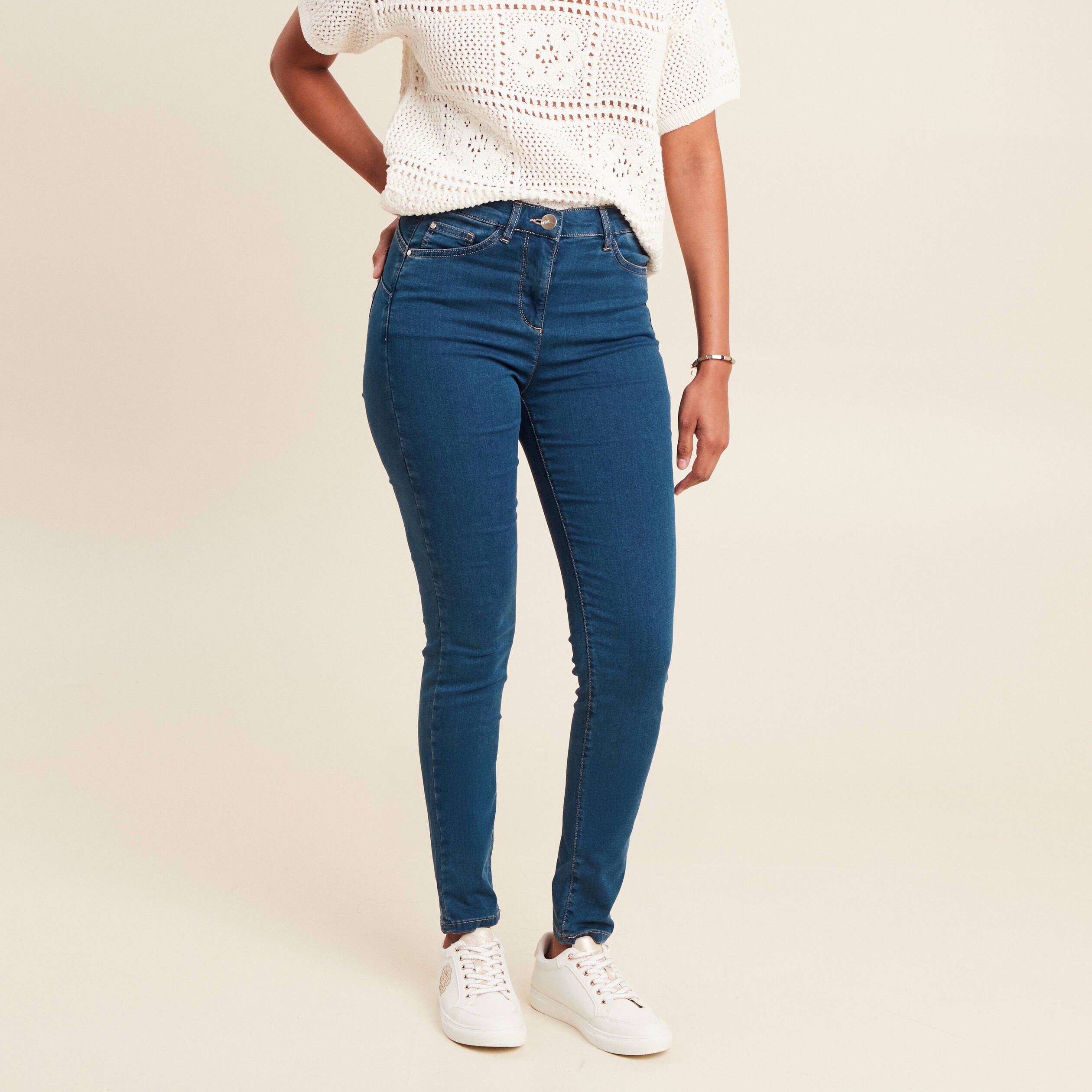 Jean magique Le L&eacute;ger coupe ajust&eacute;e long denim double stone femme
