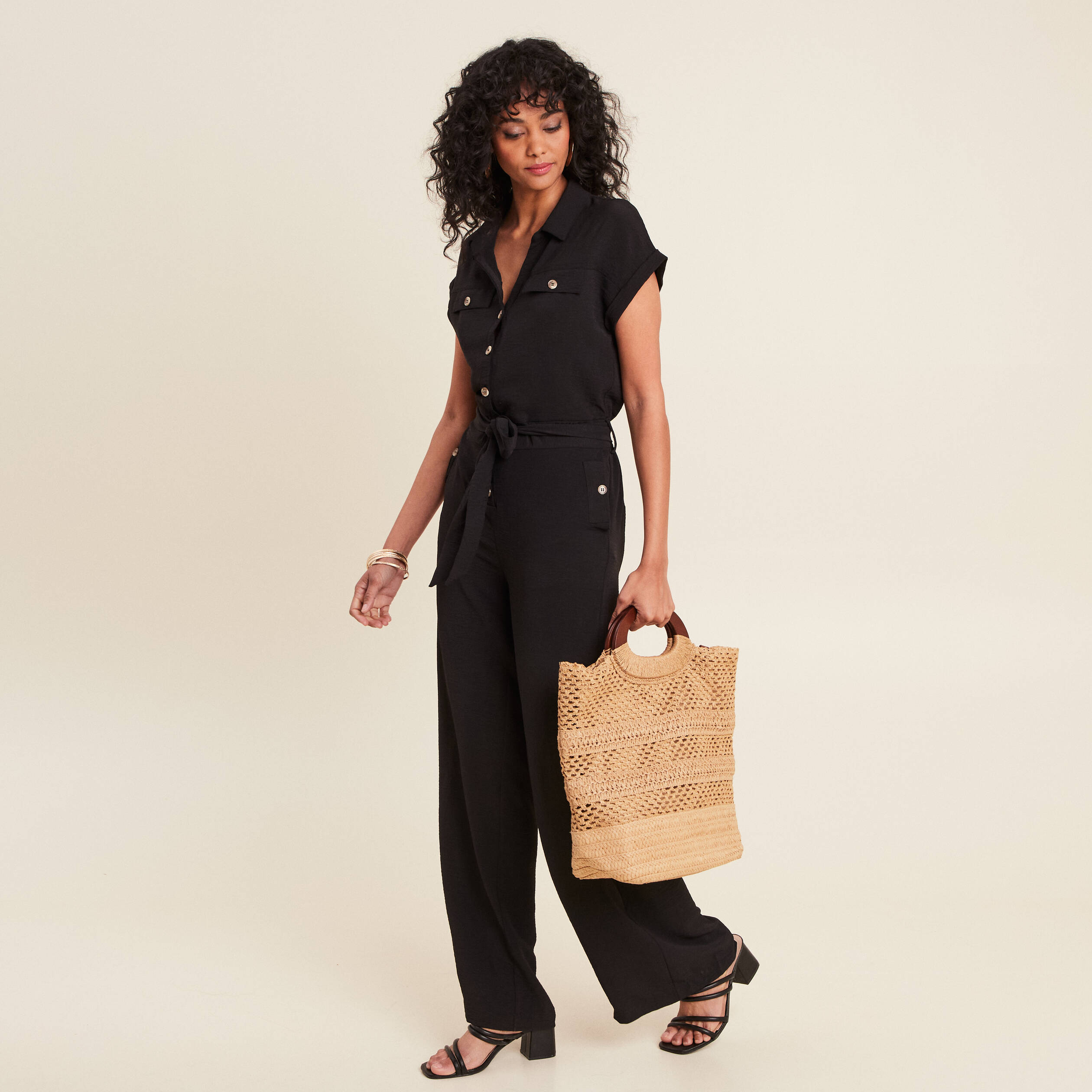Combinaison pantalon ceintur&eacute;e noir femme