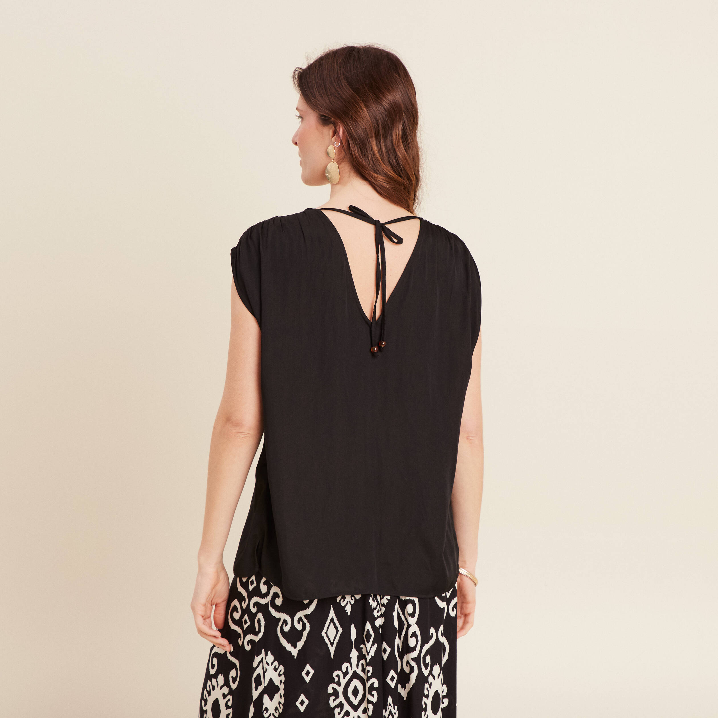 Blouse sans manches noir femme